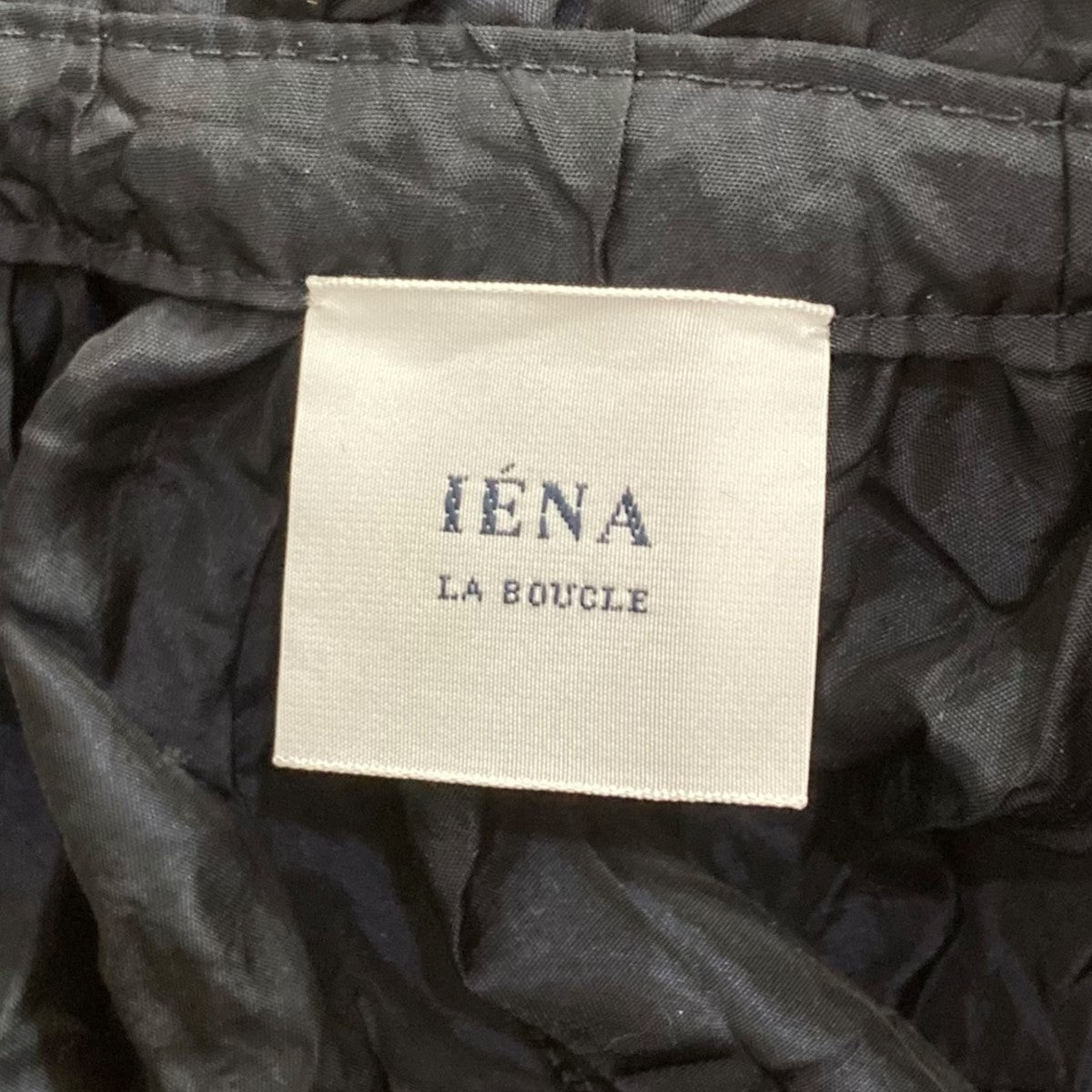 【値下げ】IENA ギャザーデザインブラウス 24-051-914-3430-4-0 ネイビー サイズ：不明 (EC) 楽天市場】【中古】IENA ギャザーデザインブラウス 24-051-914