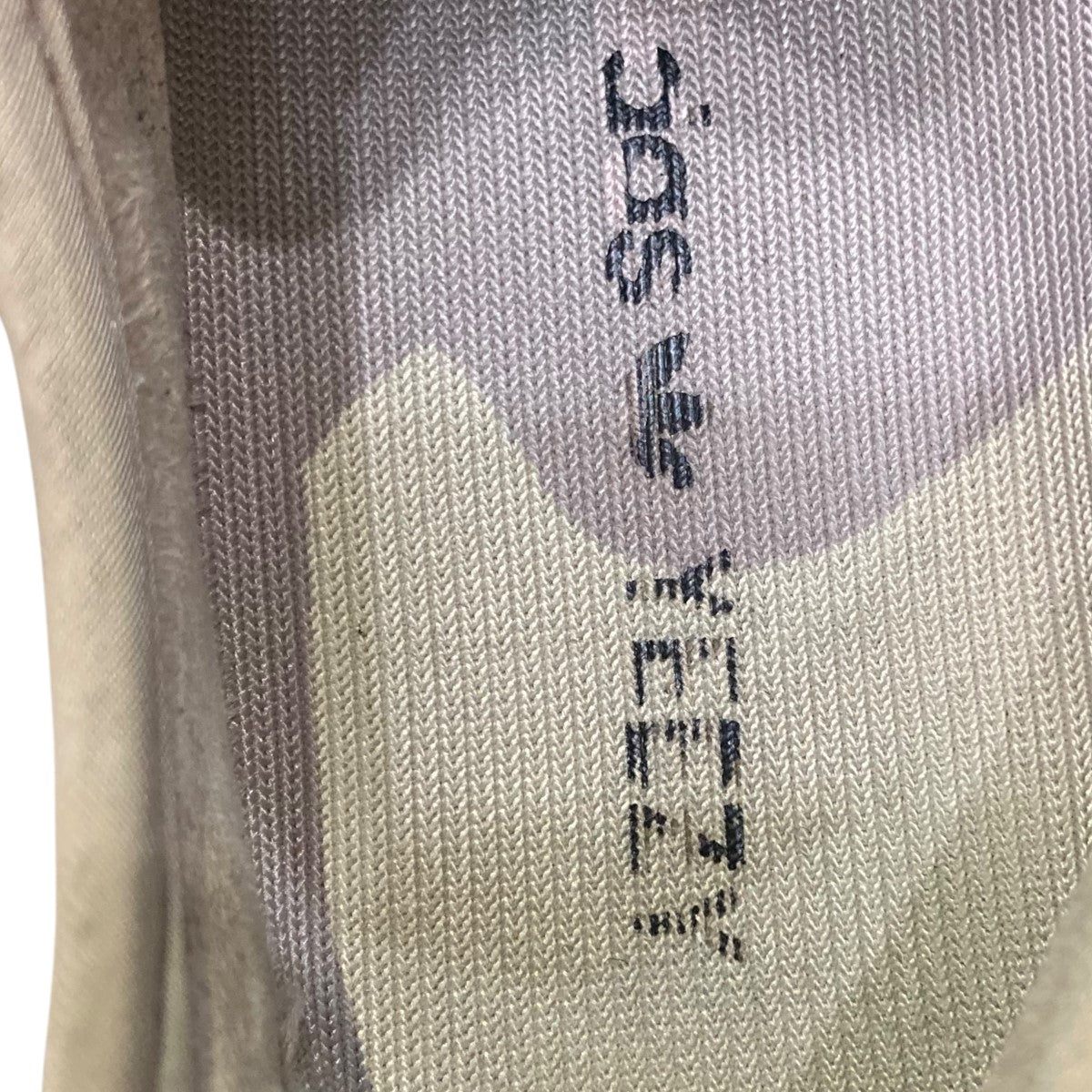 ローカットスニーカーAQ2661