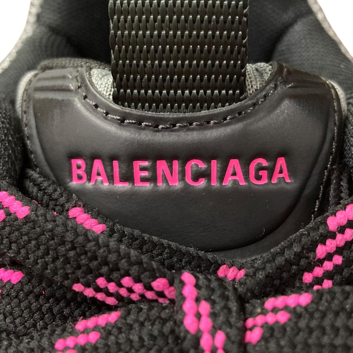 バレンシアガの10xl ローカットスニーカー 792778です。 BALENCIAGA 古着・中古 シューズ アイテム