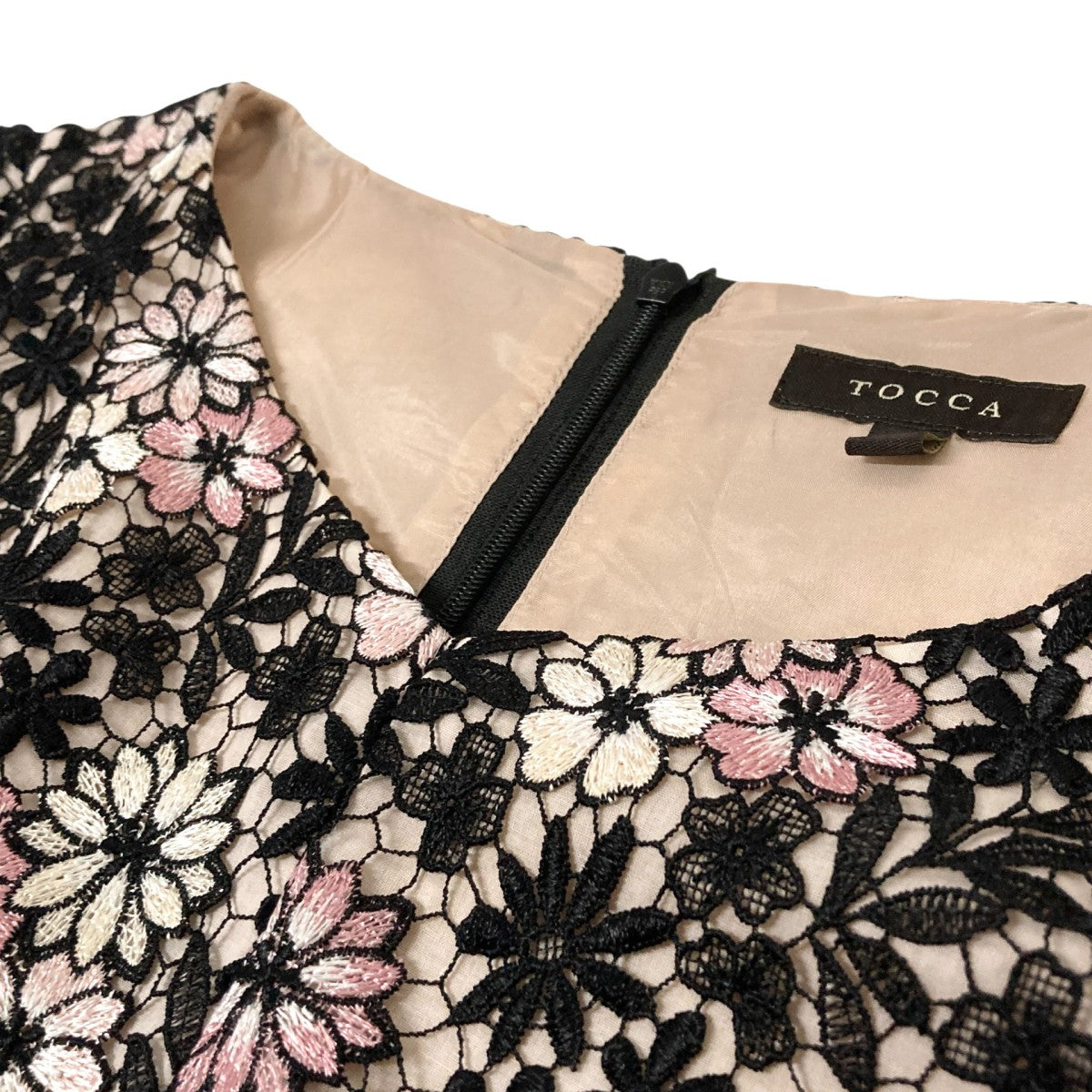 TOCCA フラワーモチーフ ワンピース ★ 新品 TOCCA(トッカ) フラワーレースワンピース6784222 6784222