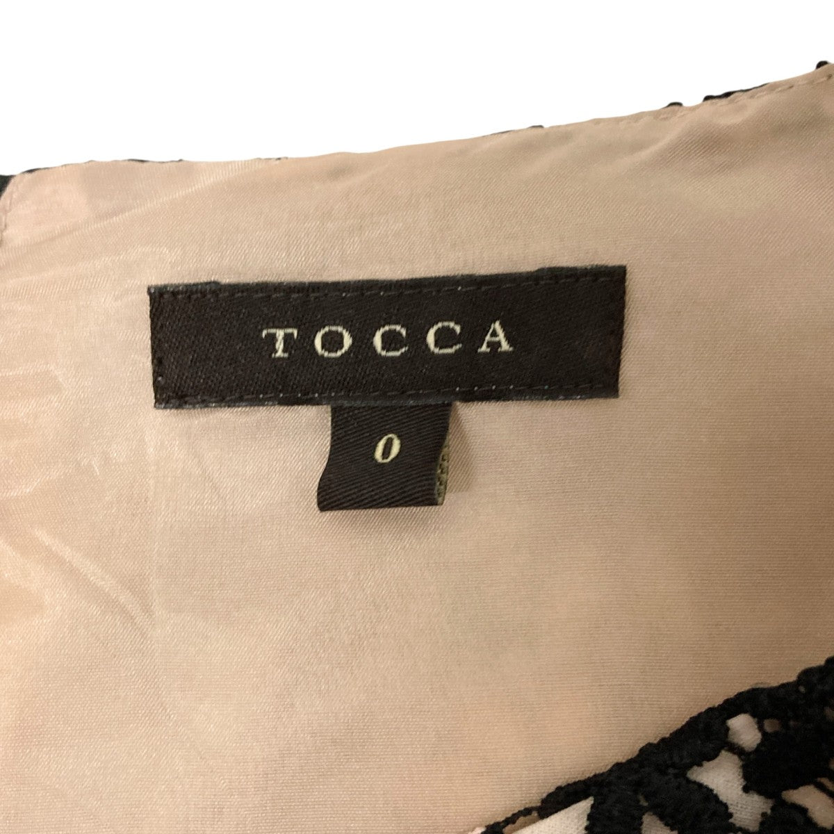 【新品未使用】定価32000円タグ値札付き　TOCCA レーストッカ　ワンピース TOCCA(トッカ) フラワーレースワンピース6784222 6784222