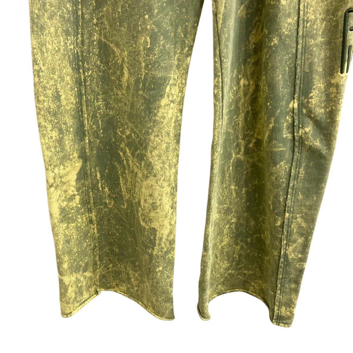 BITUME ETUDES OLIVE SKYスウェットパンツ