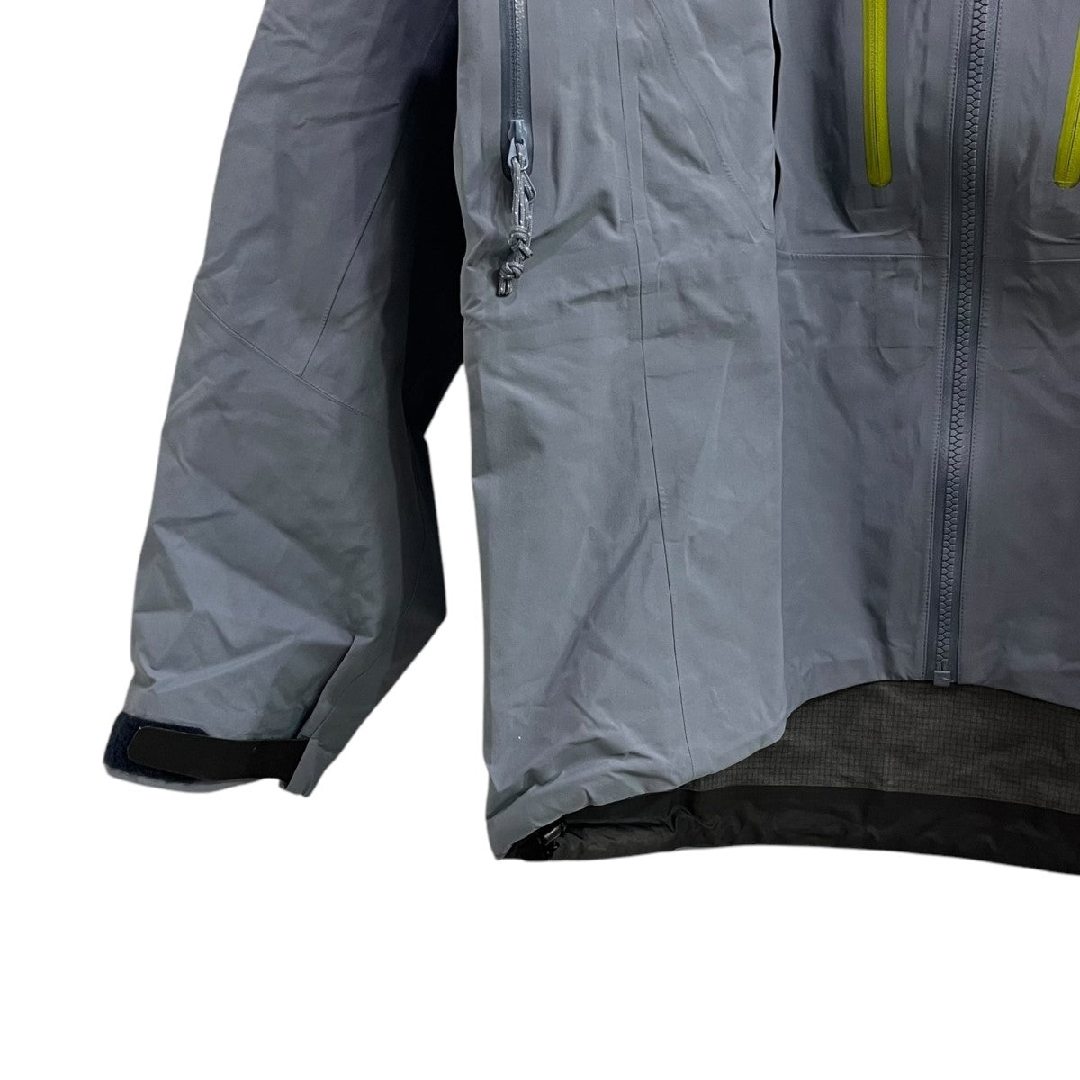 ARC'TERYX ナイロンジャケット S グレー ARC'TERYX ナイロンジャケット S グレー グレー（灰色）系 S ARC