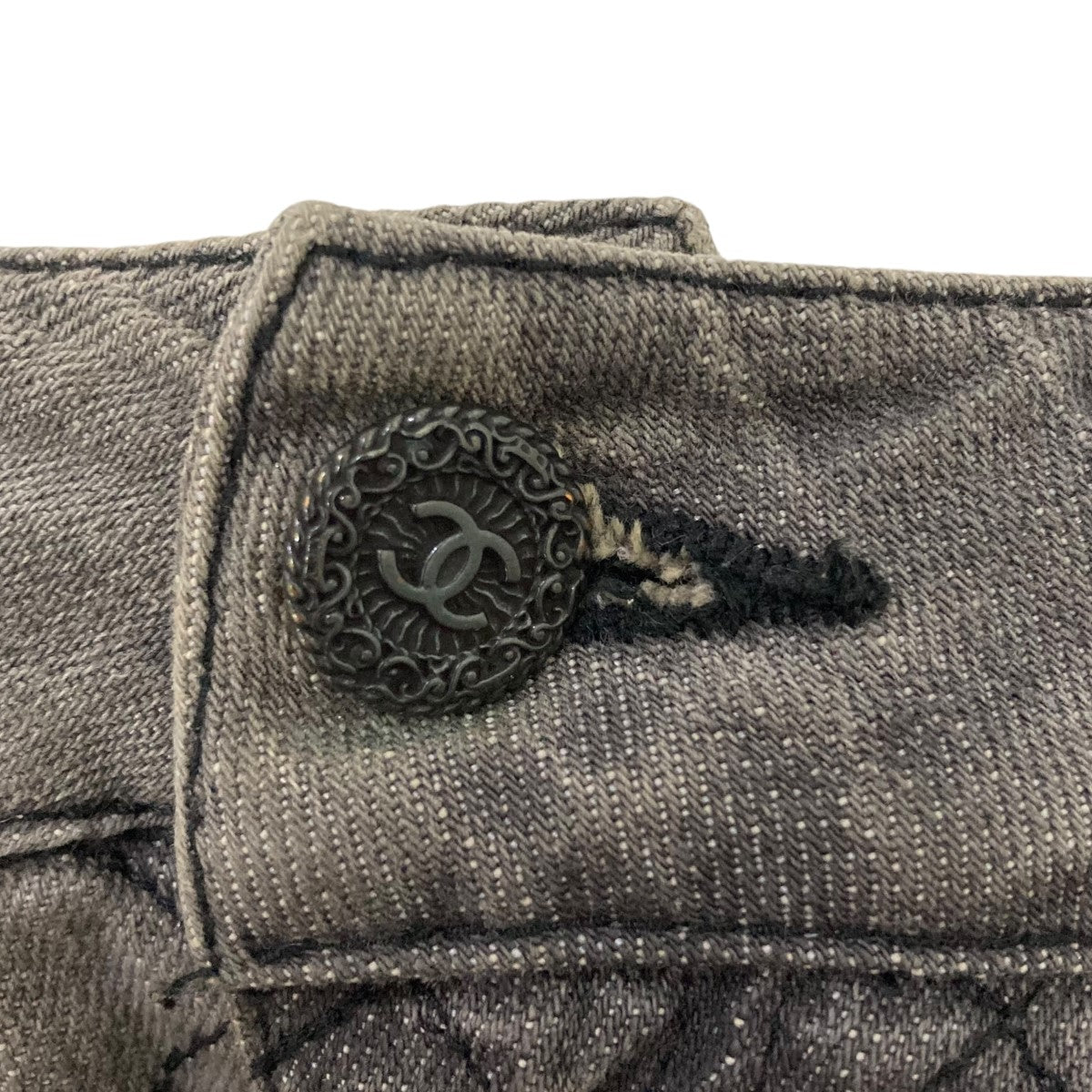 シャネル　マトラッセ　ダークグレー キルティング デニムパンツ CHANEL(シャネル) マトラッセキルティングデニムパンツ