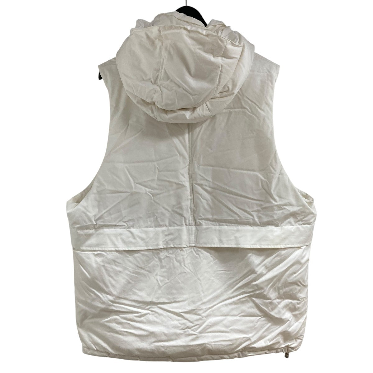 ダウンベスト