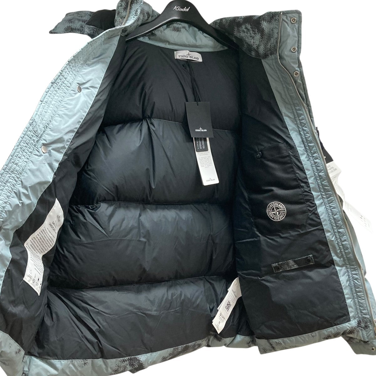 STONE ISLAND(ストーンアイランド) 24AWダウンジャケット8115462E1 ICE