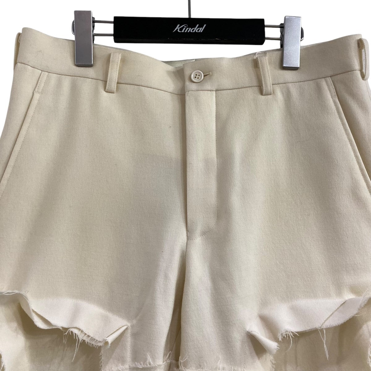 25日まで限定出品❗️24aw HOMME PLUSボタン・ショートパンツ