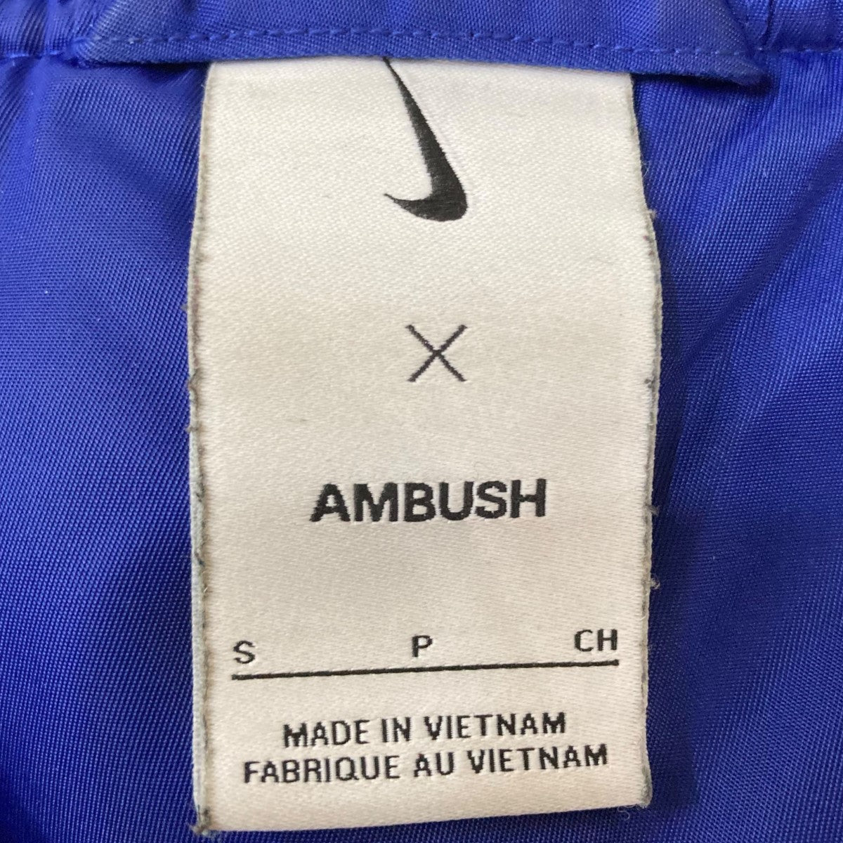 NIKE×AMBUSH ナンバリングレイヤードジップブルゾンDX6917-455 DX6917