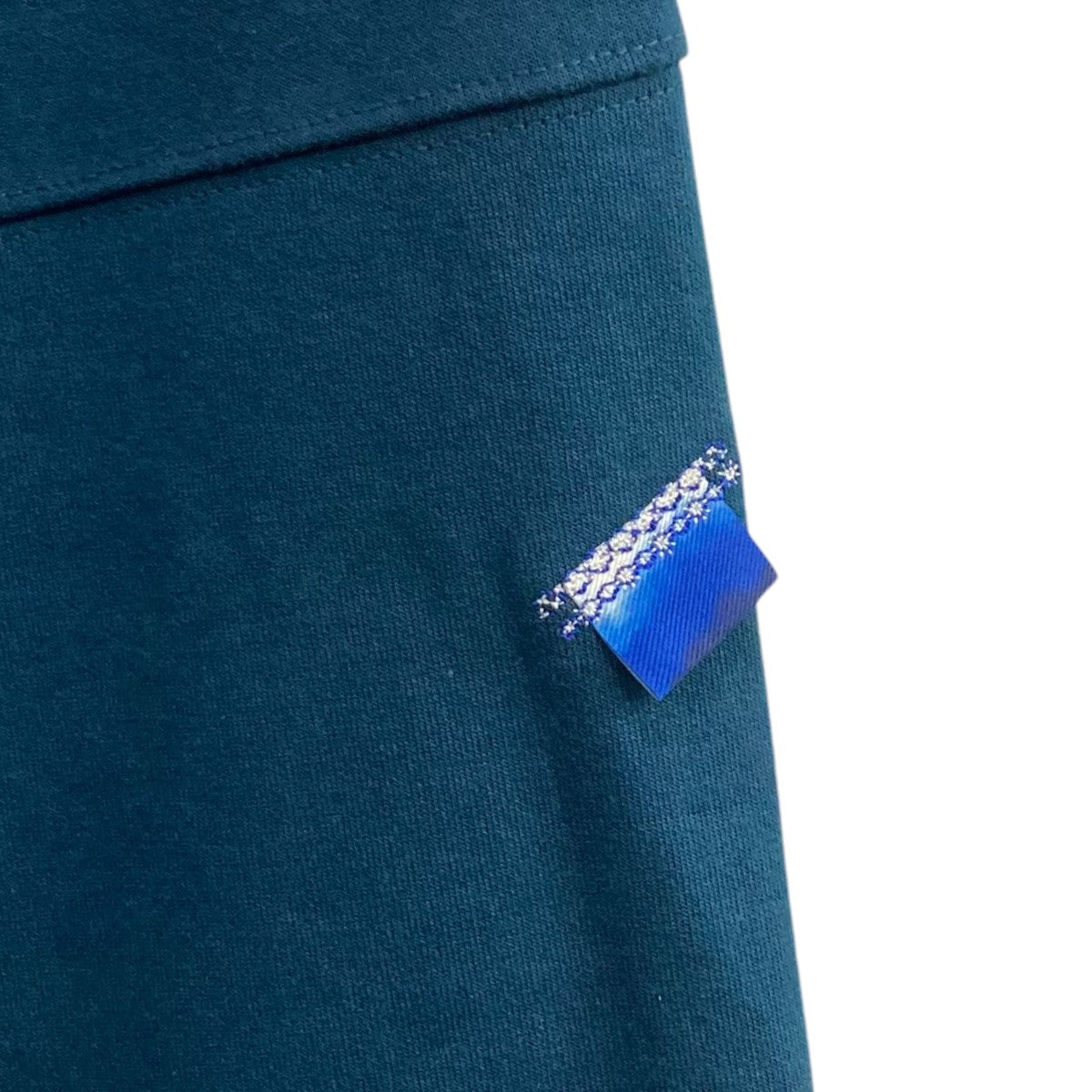 【関税込み】ADER error ネイビー プリント ショートパンツ ADER errorのベージュ フローラル ショートパンツがセール中