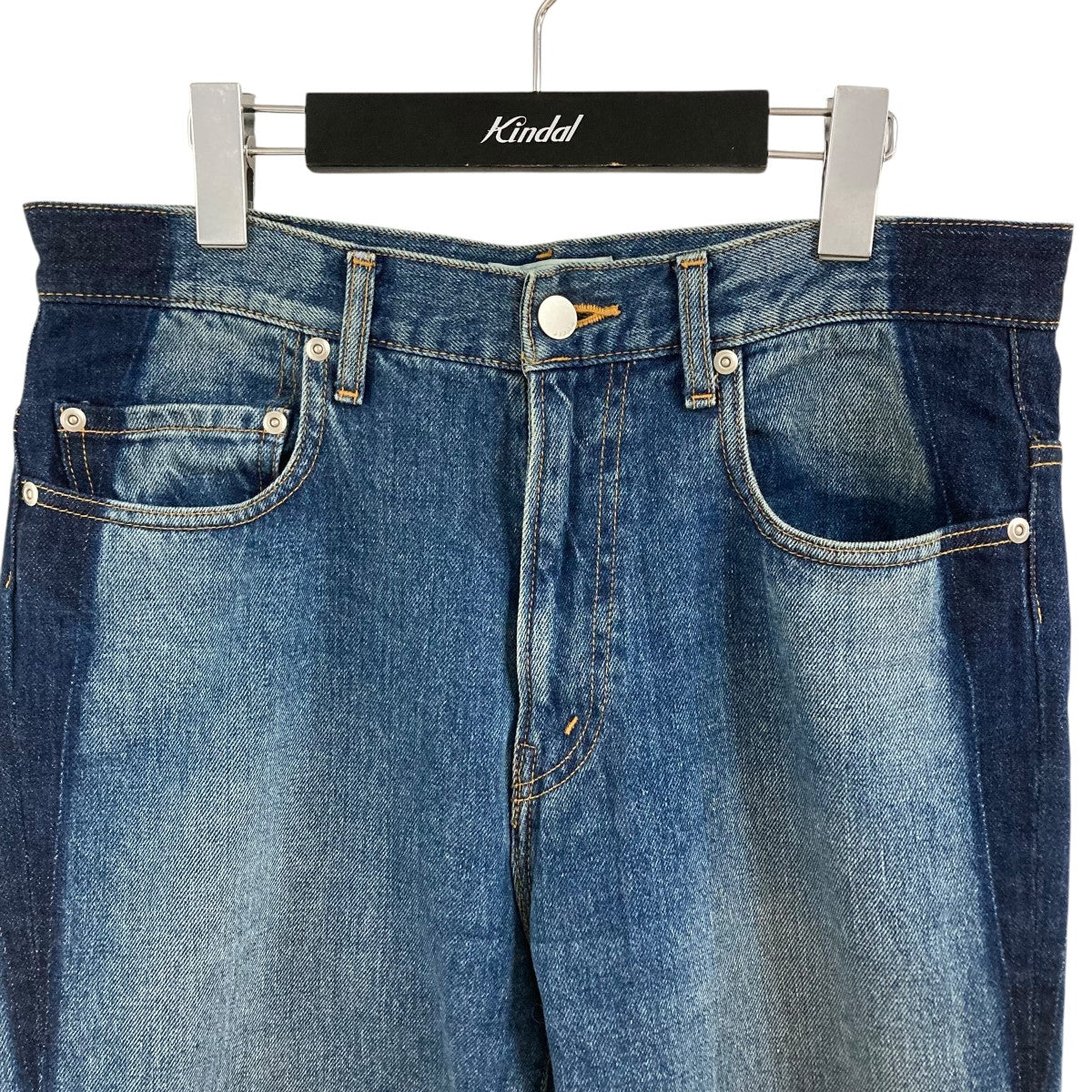 デニムパンツ