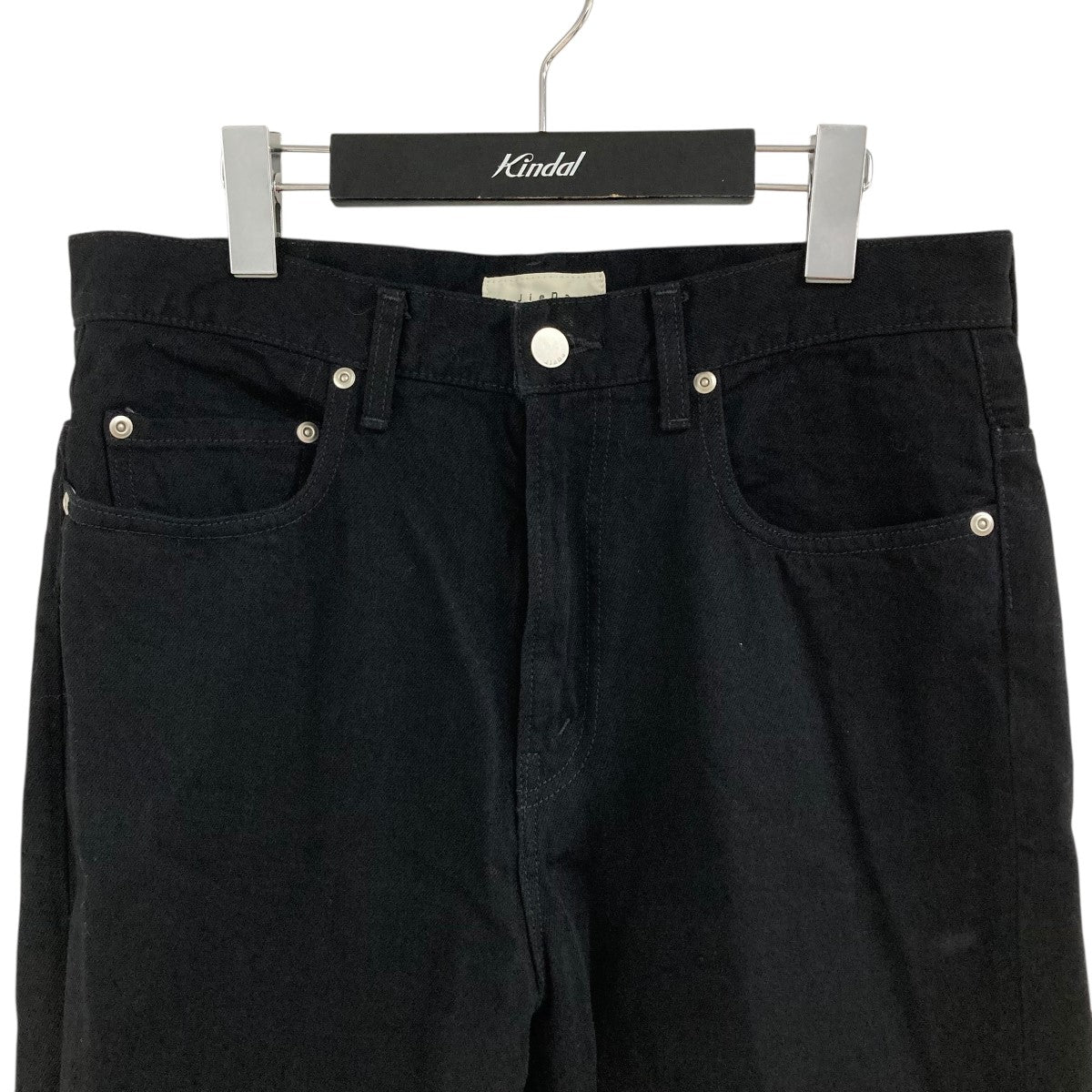 デニムパンツ