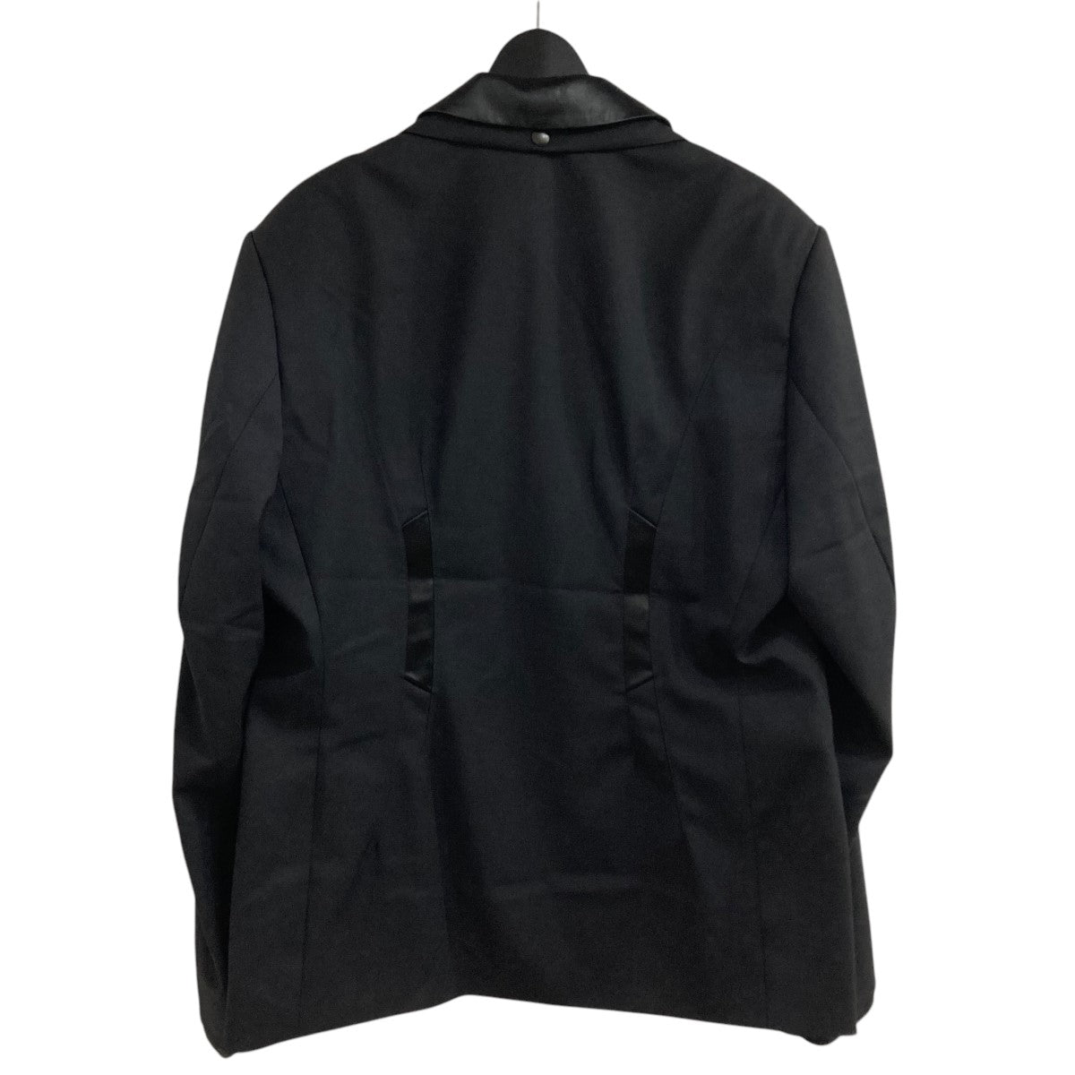 テーラードジャケット