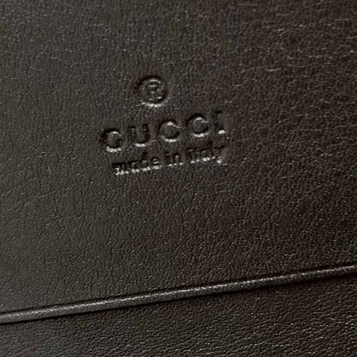 GUCCI(グッチ) GG柄二つ折りカードケース 821214-2062 ブラック