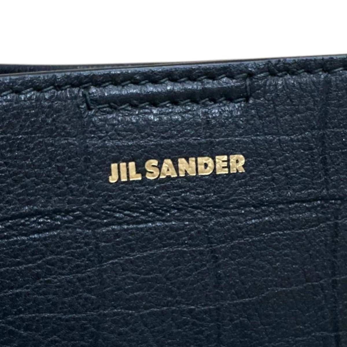 【美品】 ジルサンダー ショルダー コンパクト タングル エンボス 黒 ポーチ JIL SANDER(ジルサンダー) エンボス タングルショルダーバッグ