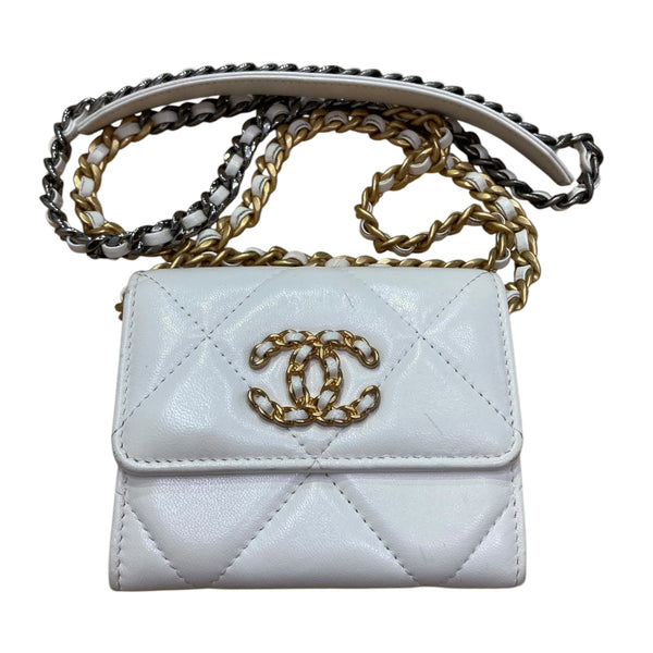 CHANEL(シャネル) ラムスキン ココマーク チェーンウォレット 3056