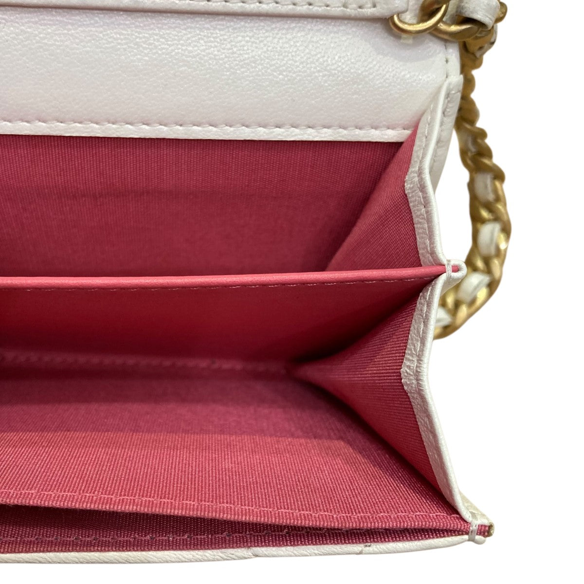 CHANEL ラムスキン ココマーク チェーンウォレット 古着・中古-3枚目のアイテム画像