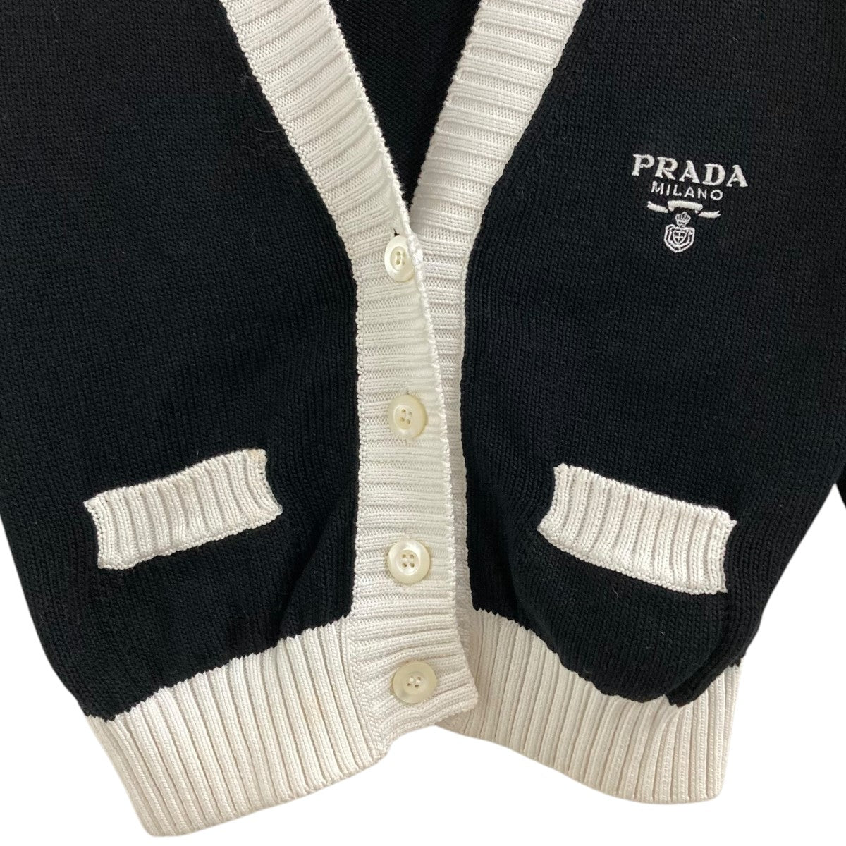 PRADA(プラダ) 22AWクロップドコットンカーディガンP25I04