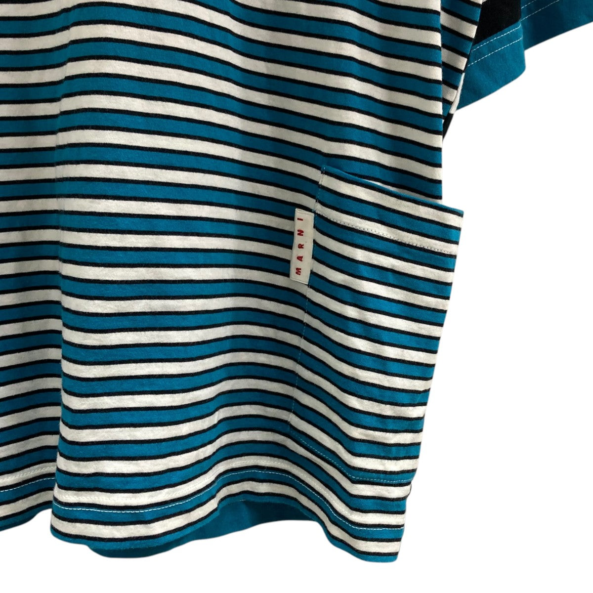 海外並行輸入正規品 MARNI(マルニ) HUMU0229Q1 22SSボーダーTシャツHUMU0229Q1 シャツ+ブラウス(半袖+袖なし)