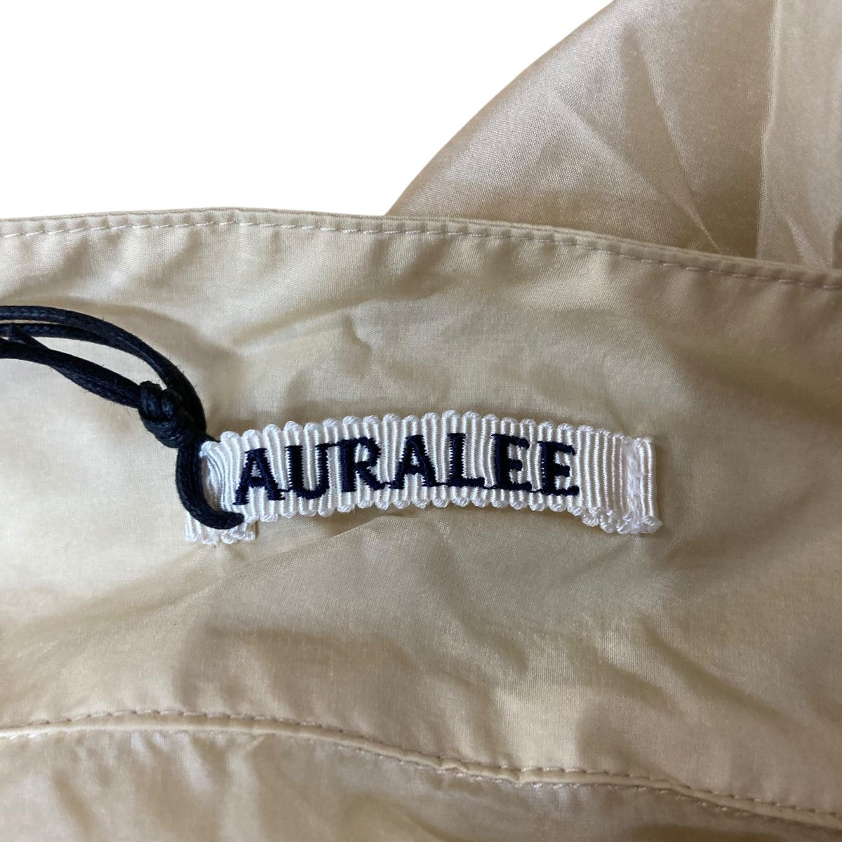 AURALEE(オーラリー) 25SSハーフジップナイロンプルオーバー