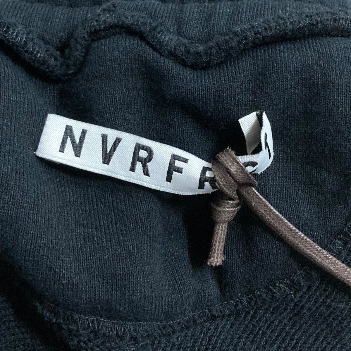 NVRFRGT(ネバーフォーゲット) スウェットパンツNF251P12 3D Twisted