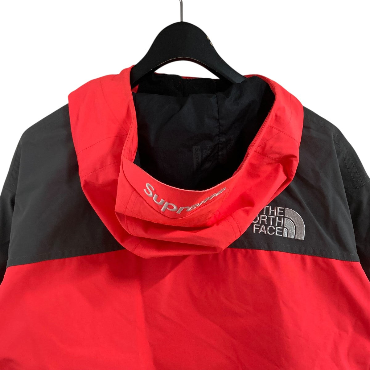 THE NORTH FACE×Supreme アノラックパーカー NF0A4PAI レッド×ブラック