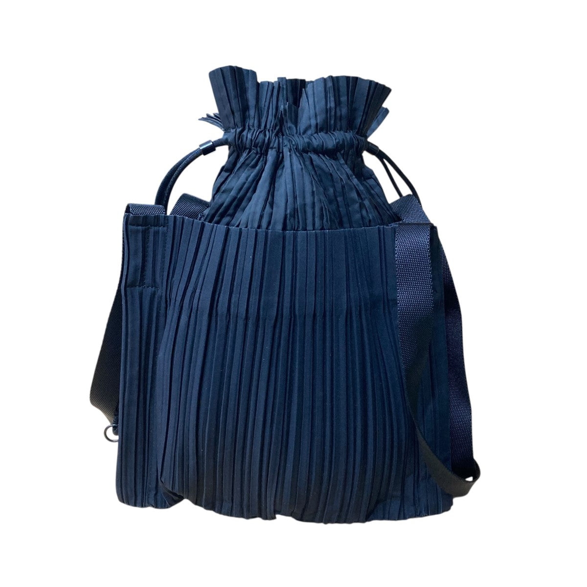 新品未使用 ビニール包装付 プリーツプリーズ イッセイミヤケ 本 PLEATS PLEASE ISSEY MIYAKE（プリーツプリーズイッセイミヤケ