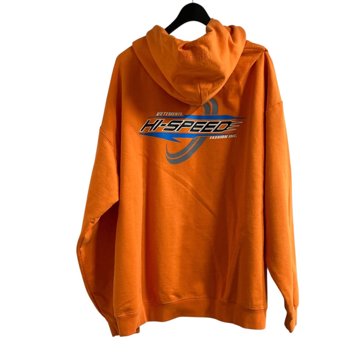 VETEMENTS ヴェトモン ロンTパーカー オレンジ VETEMENTS(ヴェトモン) プリントパーカー UA53HD500O オレンジ