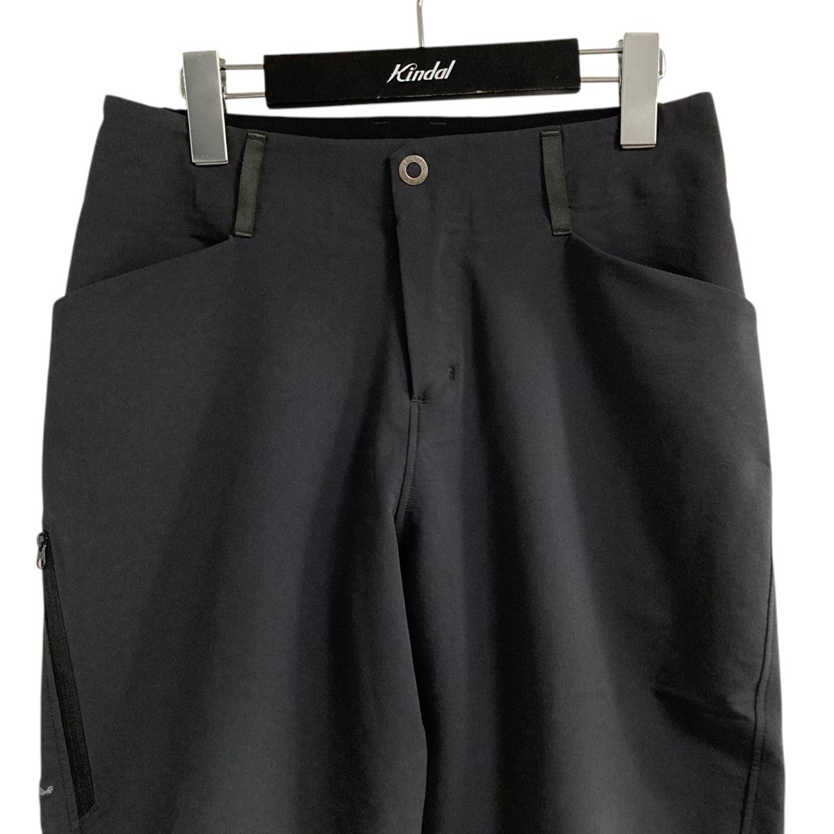 USA古着 アークテリクス ARCTERYX’ ナイロンパンツ レディース 2サイズ(XS相当) ベージュ カジュアル アメリカ仕入れ アウトドア P1698 ARC'TERYX(アークテリクス) ナイロンパンツ グレー サイズ 28