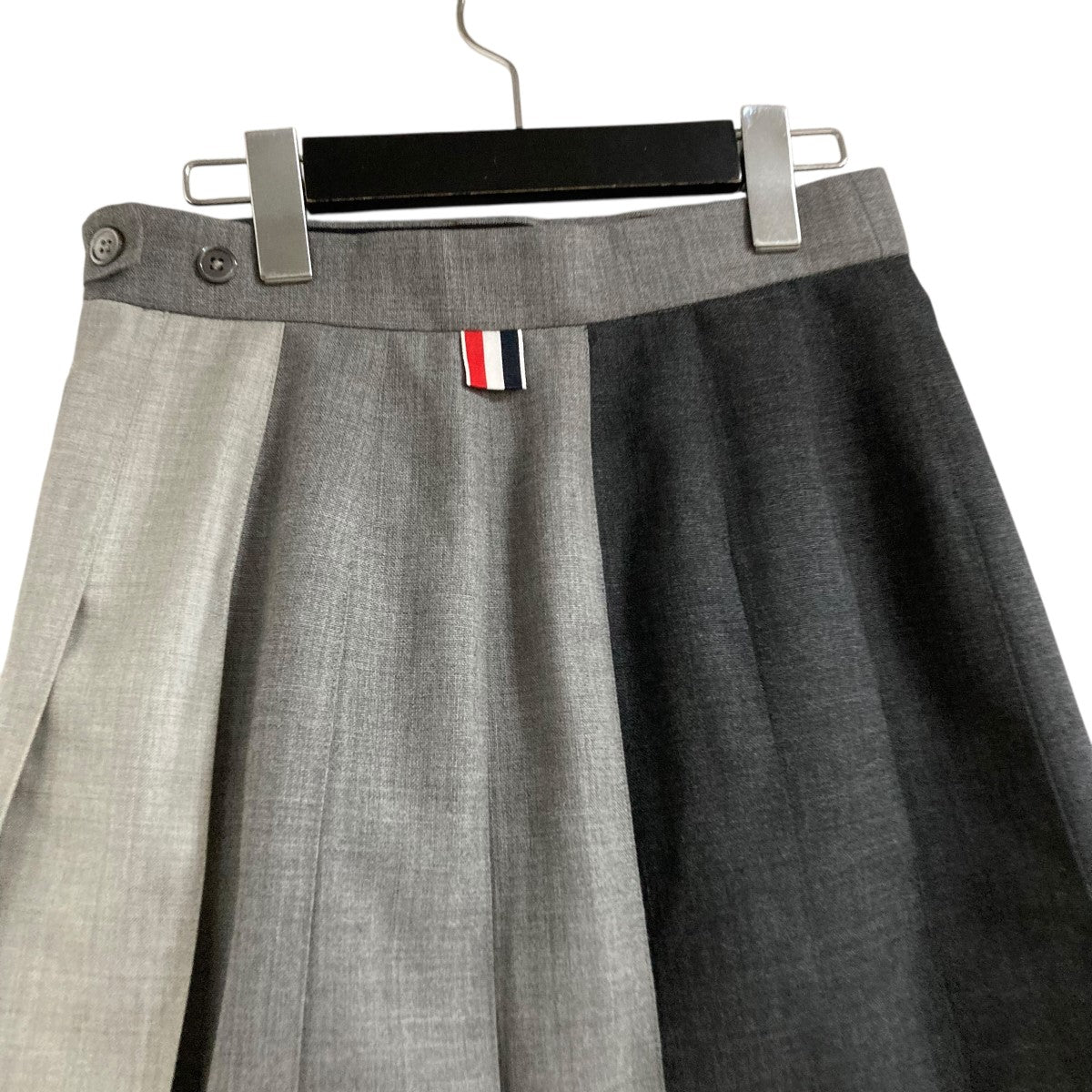 THOM BROWNE★サマーウール素材 ミニスカート ツイル ひざ下 プリーツスカート | Thom Browne