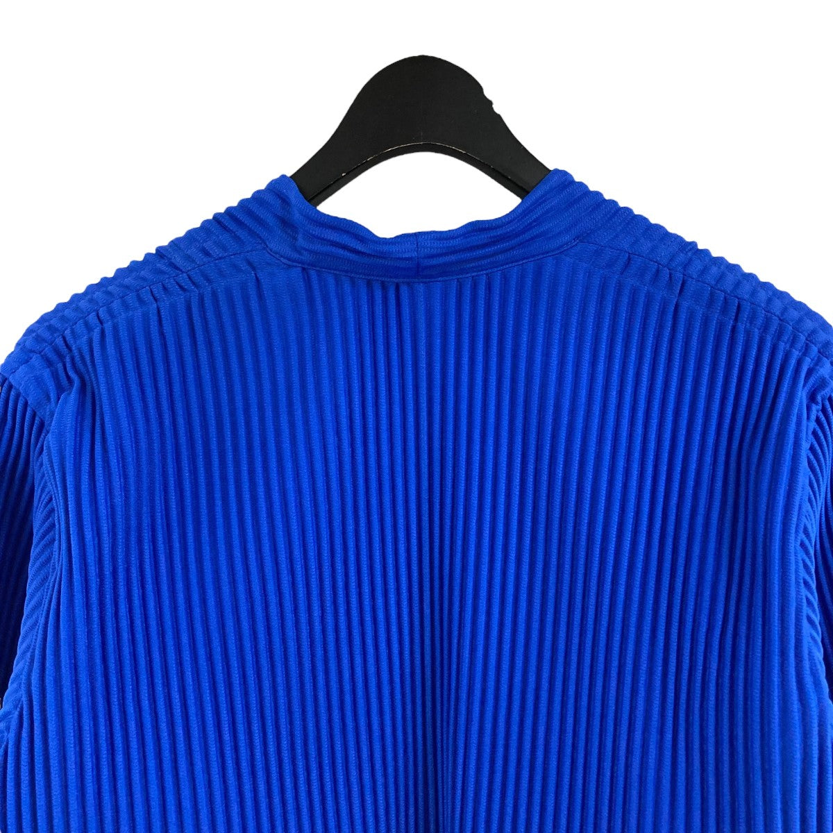 新品イッセイミヤケのプリーツジャケット ISSEY MIYAKE イッセイミヤケ （ISSEY MIYAKE） プリーツプレス