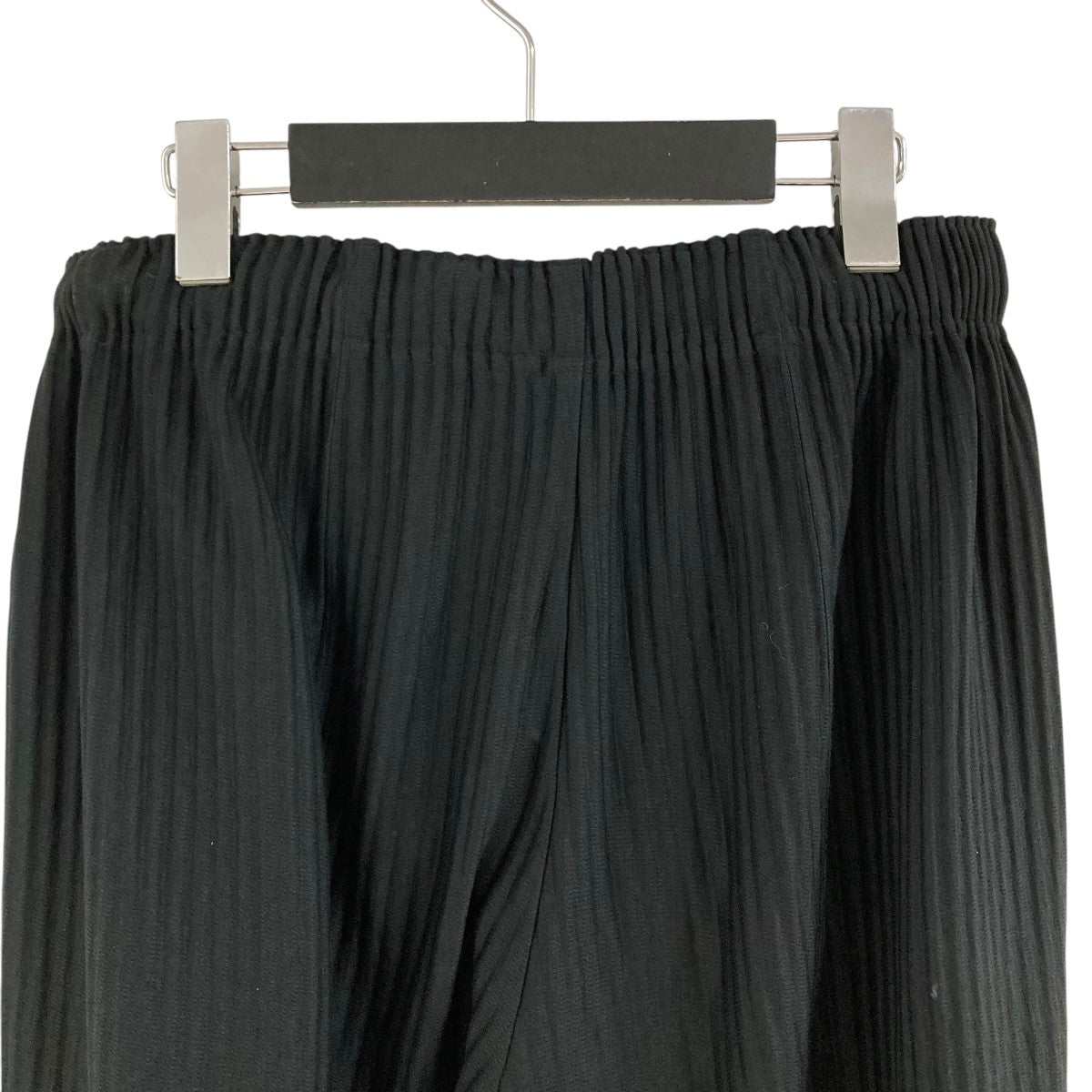 【最終値下】HOMME PLISSE ブラック プリーツパンツ　サイズ2 Pleats Bottom 2 in Black – SVRN