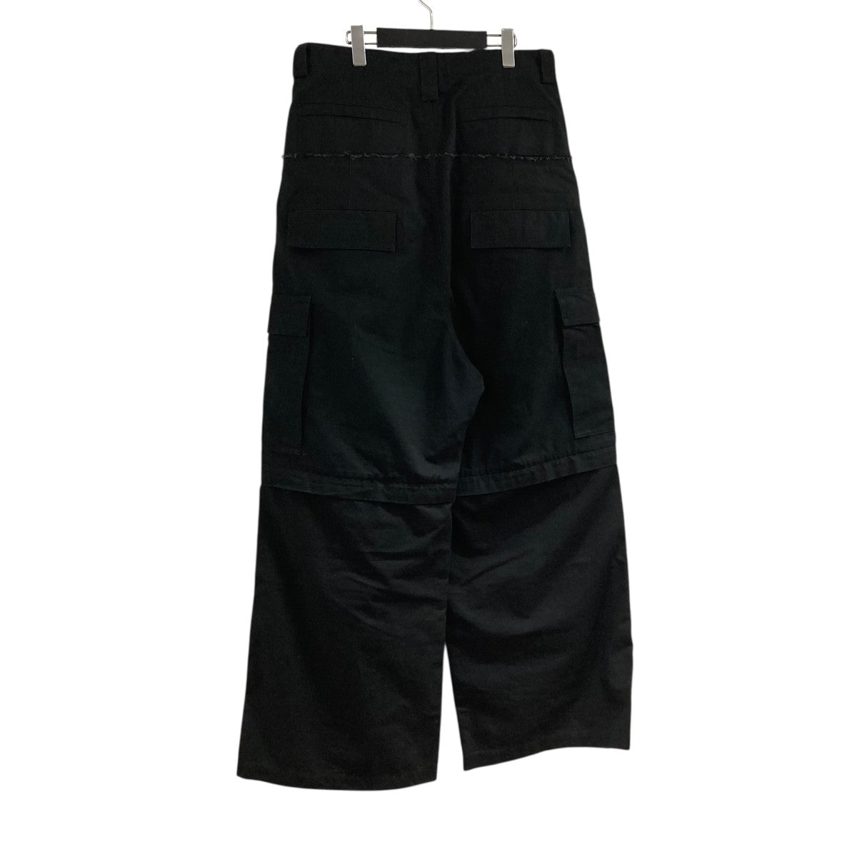 【BALENCIAGA】ブラック トリプル レイヤード カーゴパンツ 242342F087000_1.jpg