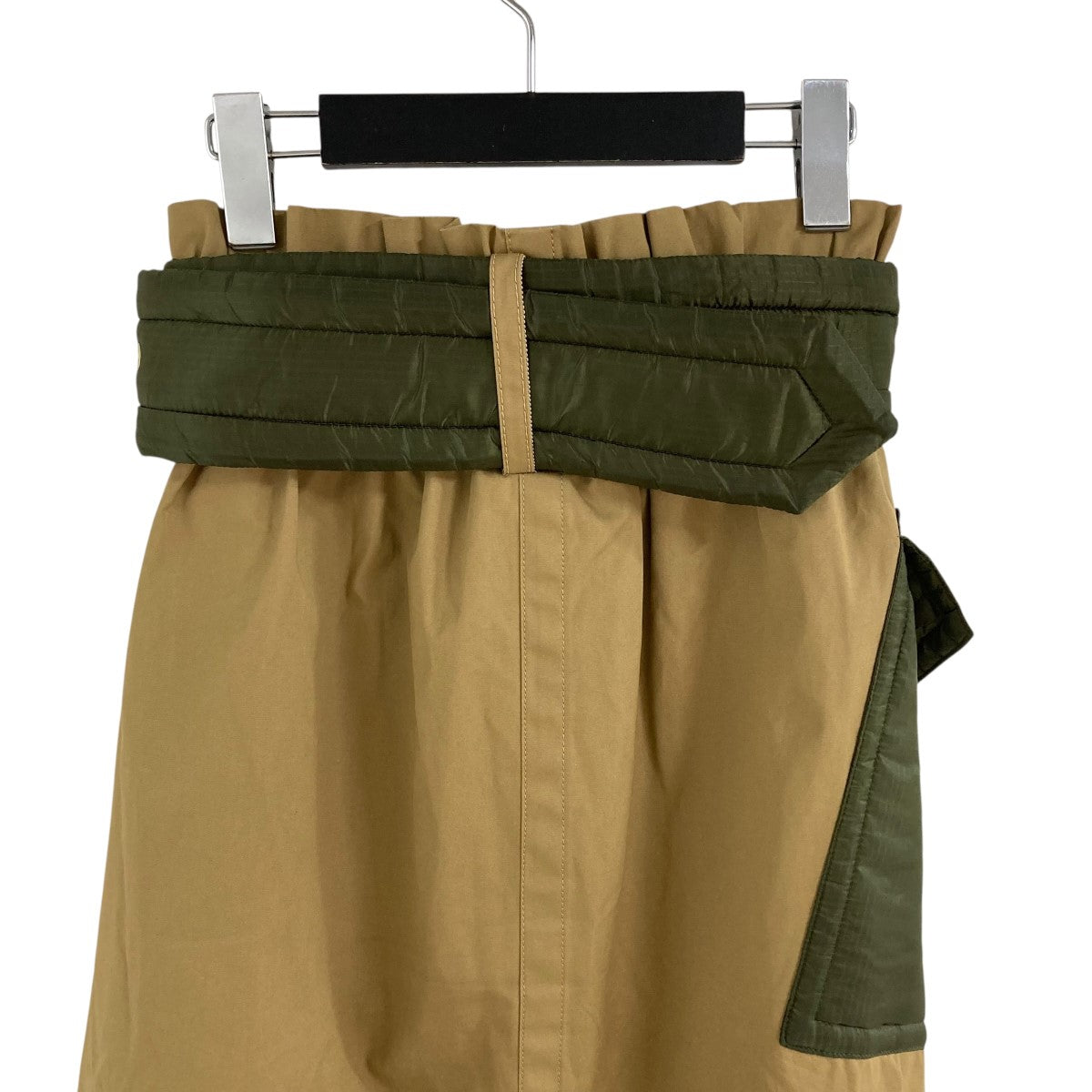 sacai(サカイ) ベルト付ナイロン切替スカート 19-04705 ベージュ