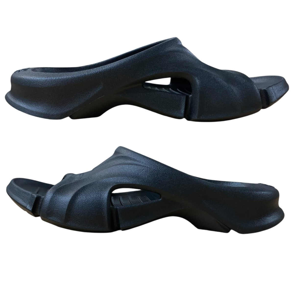 新品未使用 BALENCIAGA モールド スライドサンダル 40 楽天市場】クリアランスSALE【美品】 バレンシアガ モールド