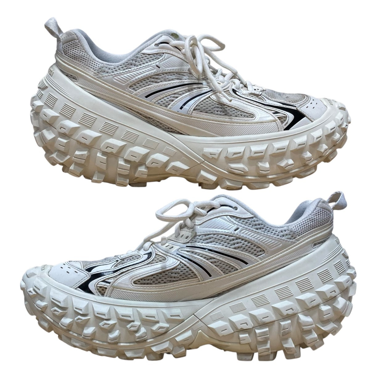 BALENCIAGA(バレンシアガ) ディフェンダー 685613 ホワイト