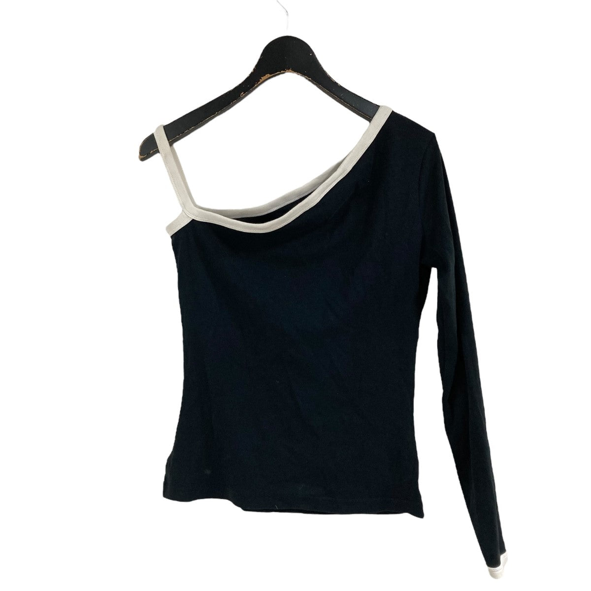 Courreges 125GSA159CR00651062 関税送料込 courreges(クレージュ) ハーフオフショルダーロゴカットソー