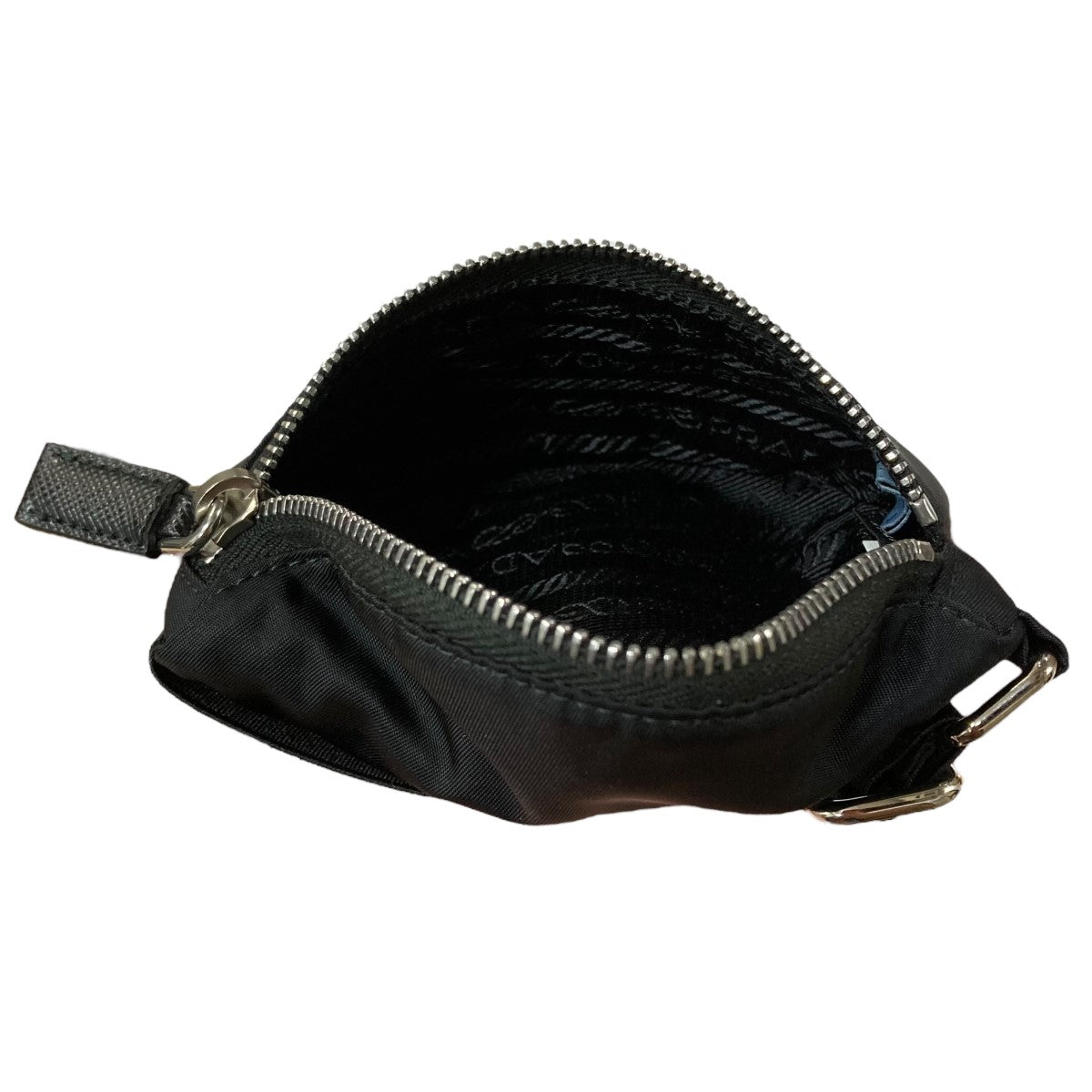 ✨未使用展示品✨　PRADA ポーチ　ナイロン　三角プレート　トライアングル 楽天市場】【そのまま渡せる プレゼント】 PRADA プラダ 三角ロゴ