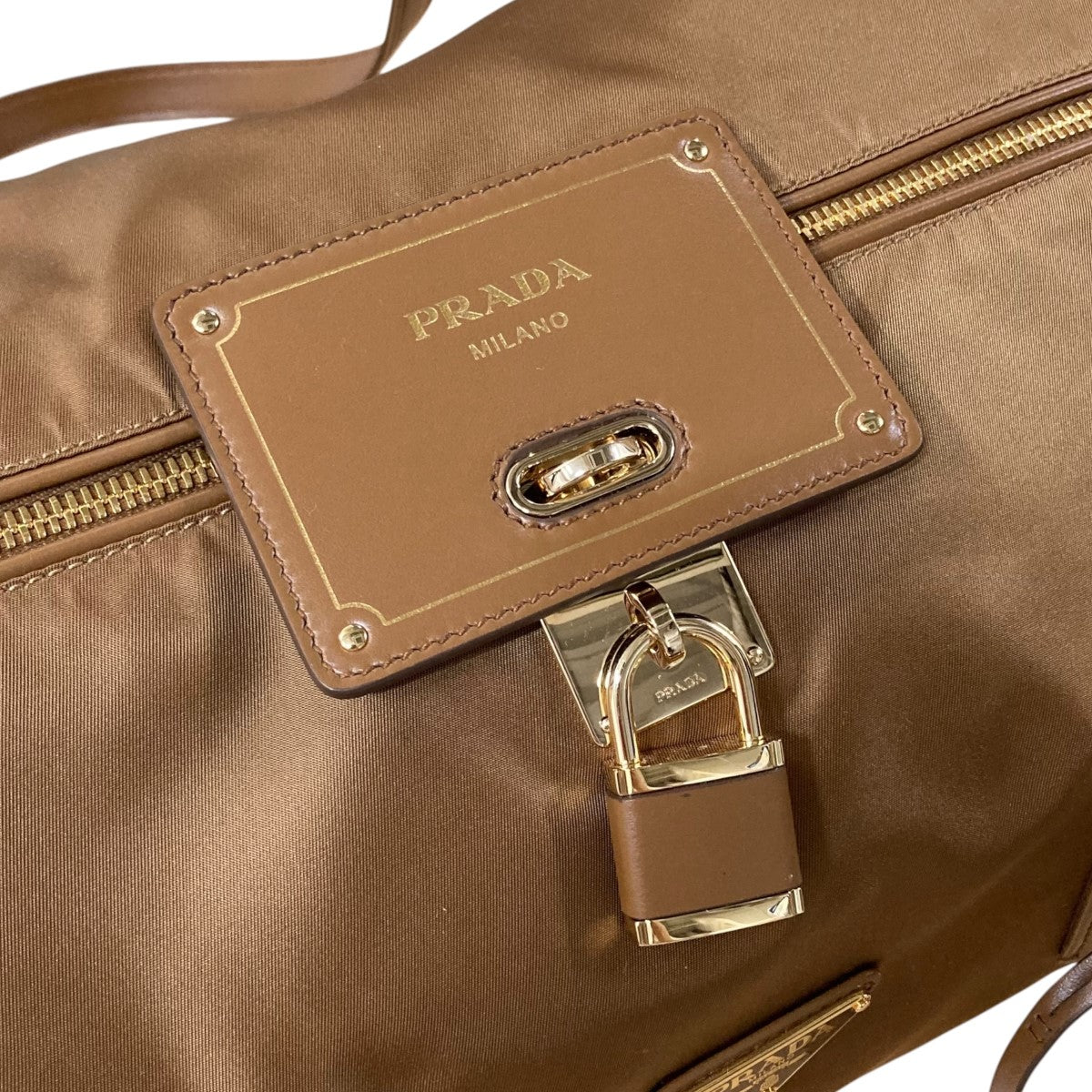 PRADA ブランデー ロック付 ラージ Re-Nylon トップハンドルバッグ1BB135 古着・中古-6枚目のアイテム画像