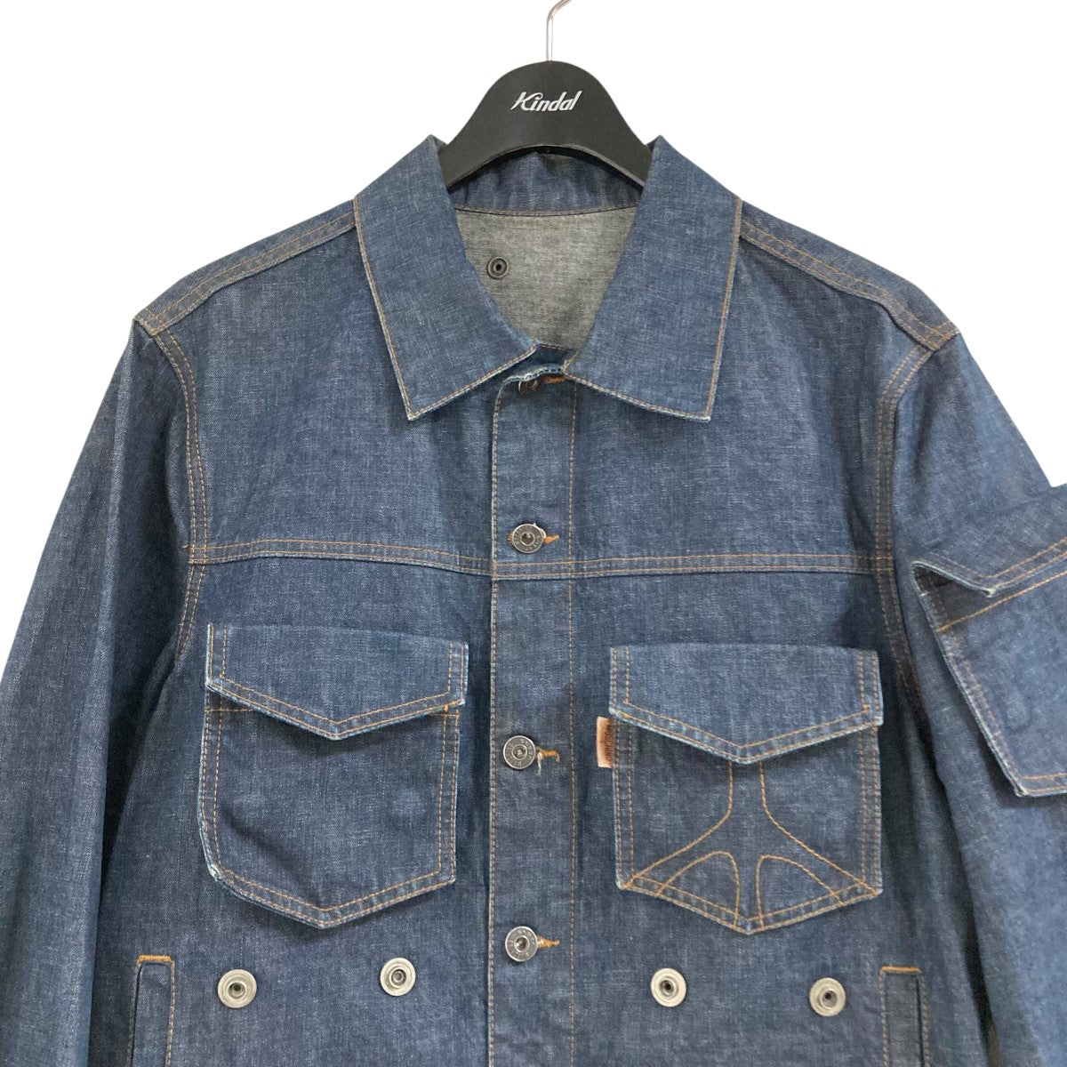 MOSCHINO 金ボタン ファスナーデザイン デニムジャケット 中綿入り MOSCHINO JEANS(モスキーノジーンズ) ボタンデザインデニム