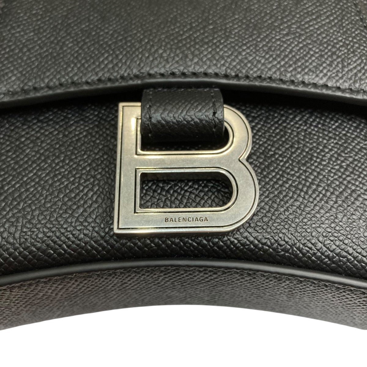 【BALENCIAGA】 ダウンタウン クロスボディ XS レザー BALENCIAGA UNISEX Downtown XS Crossbody Bag Black