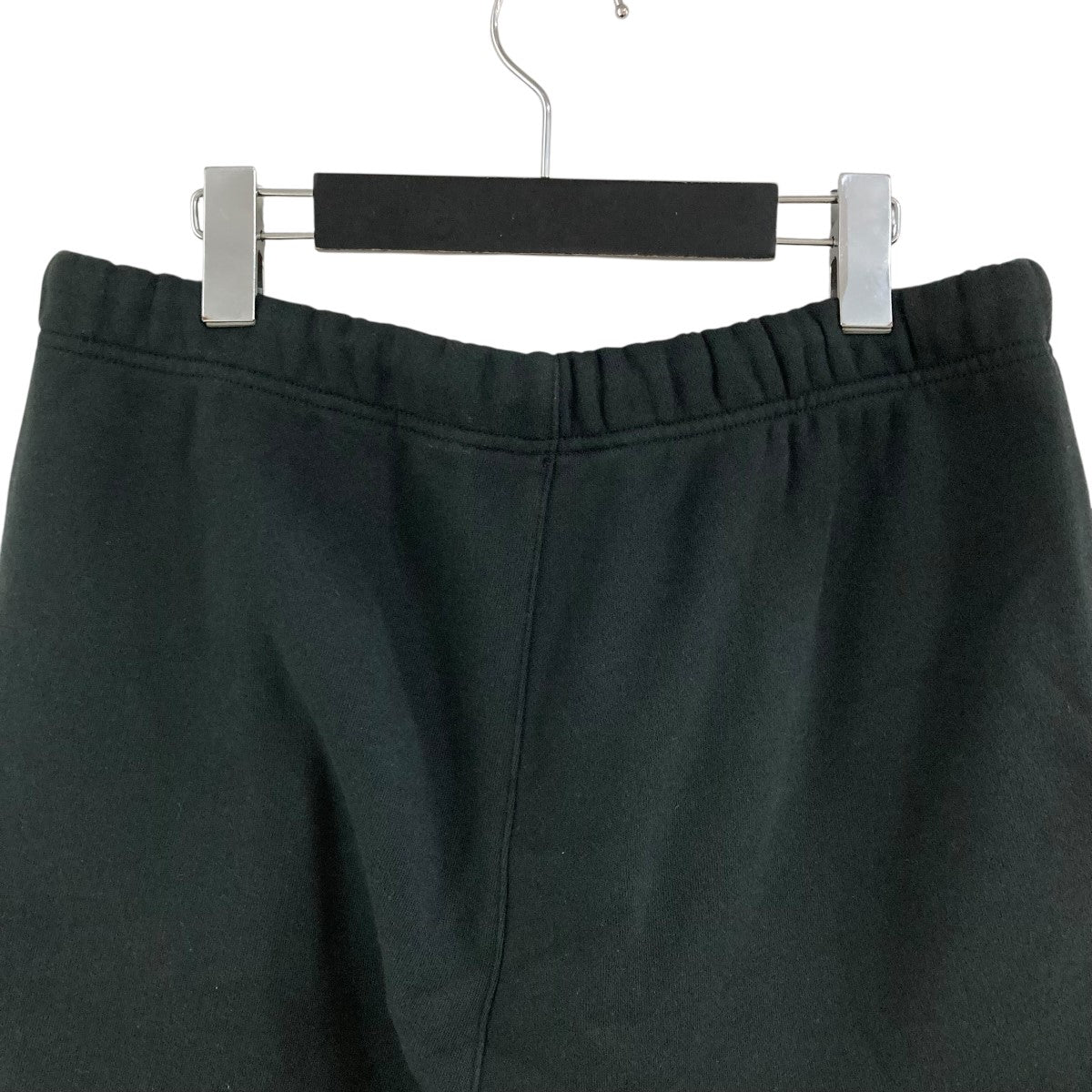 新品FOG Essentials エッセンシャルズ ハーフパンツ XL ブラック 新品 FOG Essentials エッセンシャルズ ハーフパンツ ブラックS