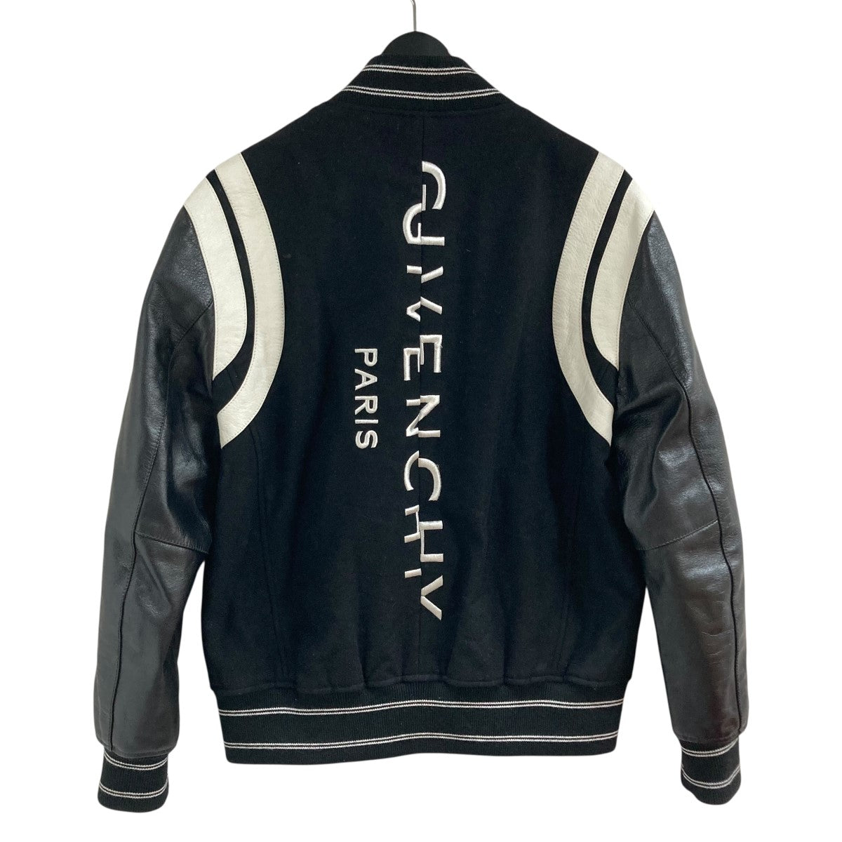 GIVENCHY(ジバンシィ) スタジャン BM00FL60E4 ブラック×ホワイト