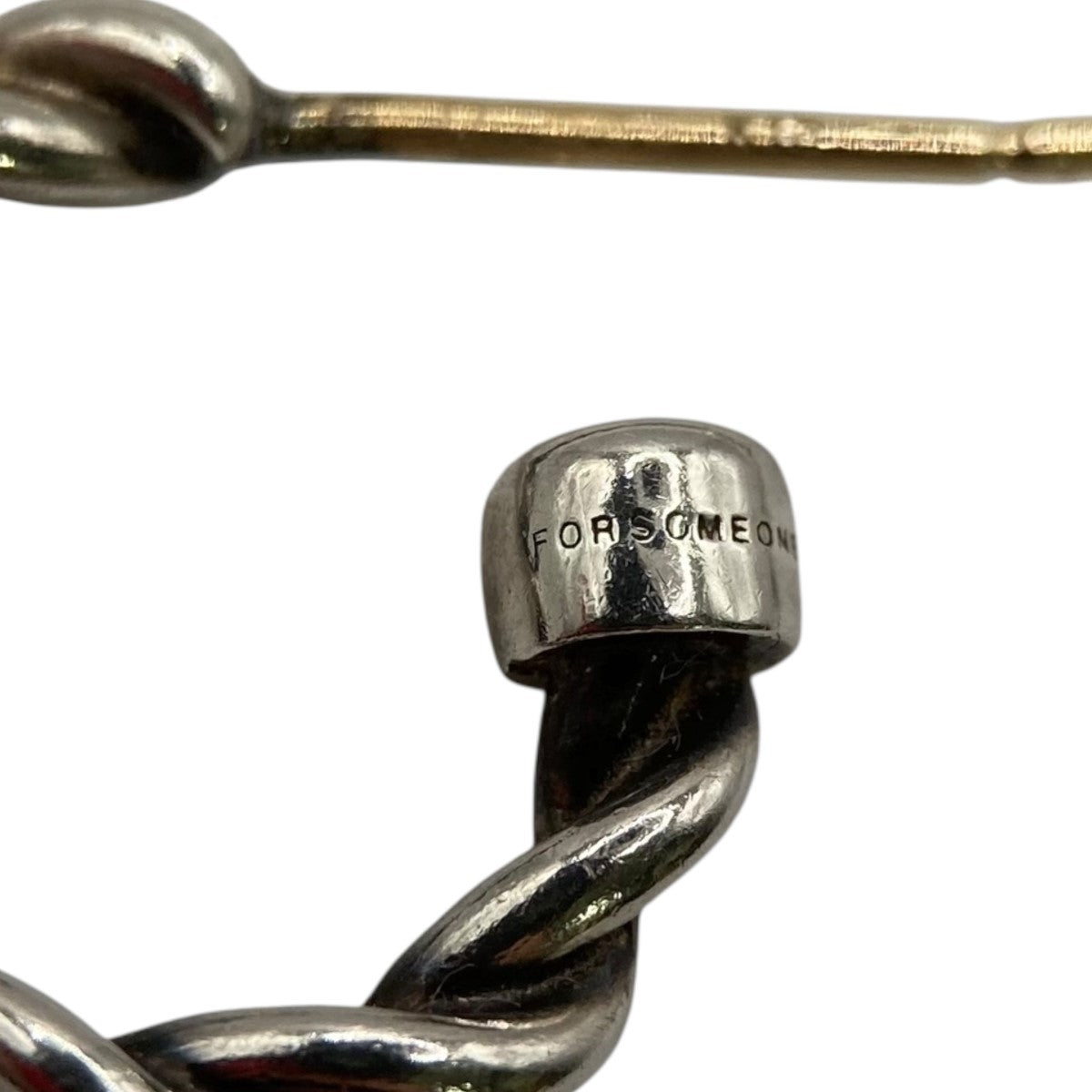 ツイストフープピアス