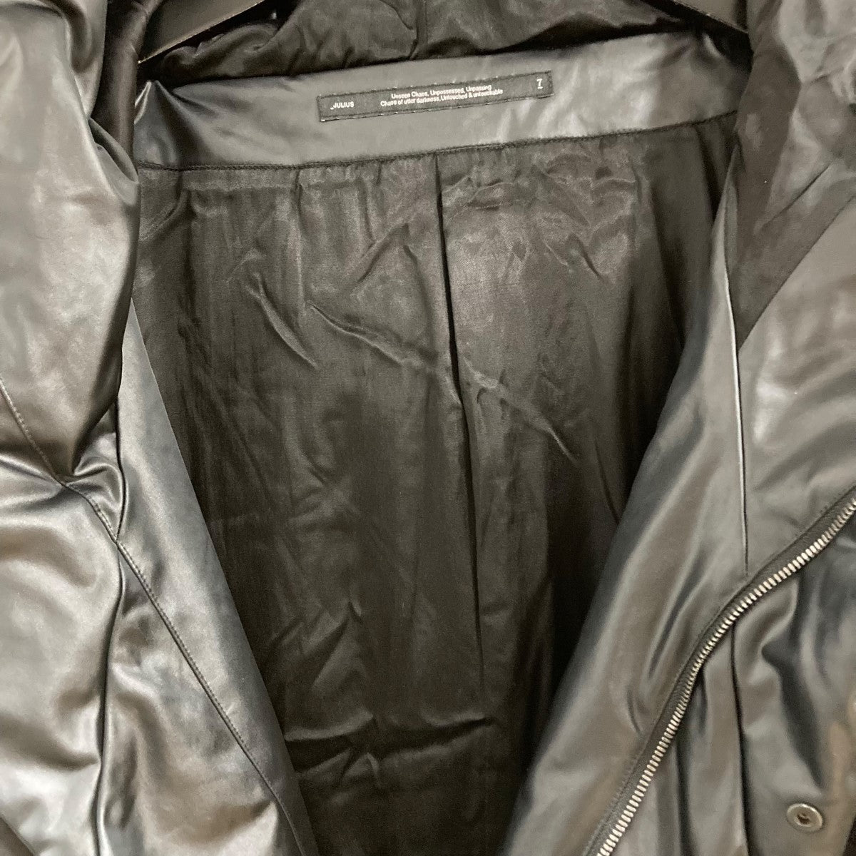 JULIUS(ユリウス) 24AW rift; ロングベルグコート 87700M4 ブラック