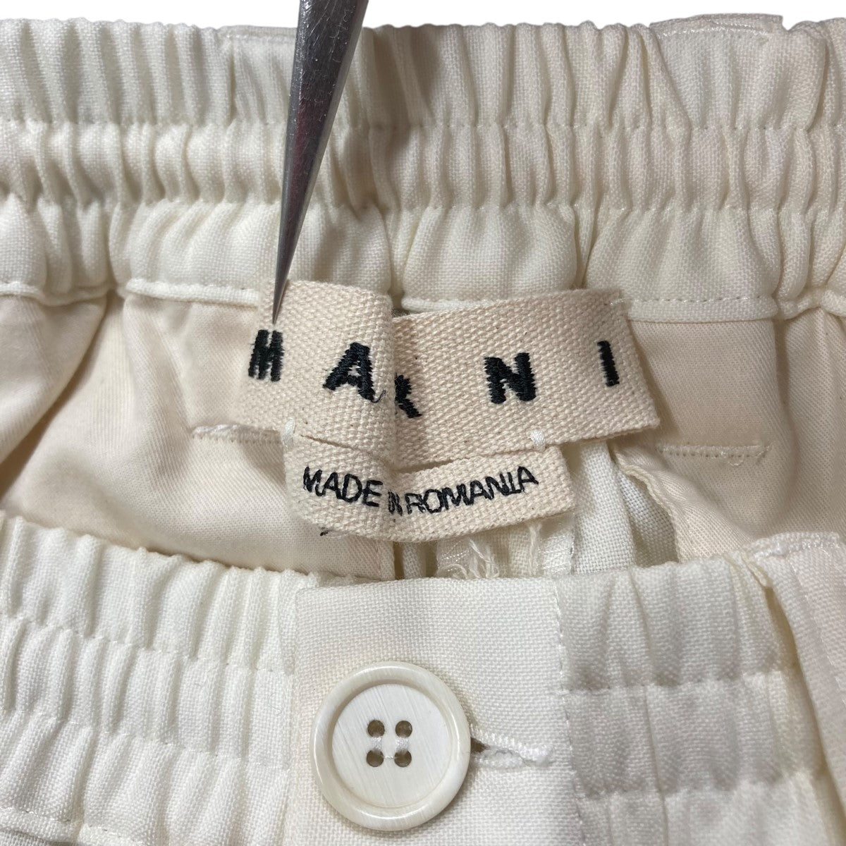 ☆最終SALE☆ MARNI ブラック トラウザーズ(ハカマ)パンツ38 NO ID. 公式オンラインストア | ハカマプリーツトラウザーズ