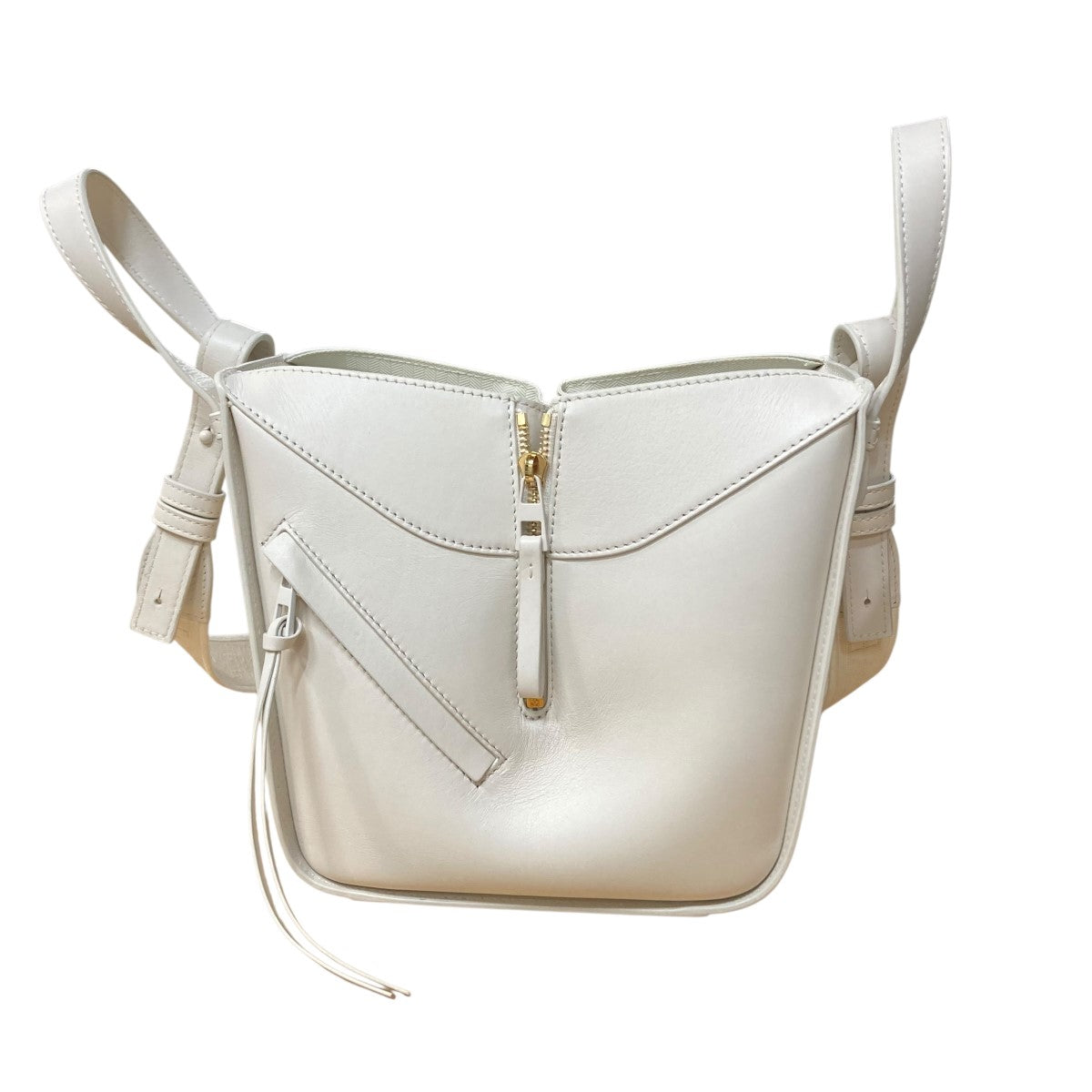 LOEWE ストローバッグホワイト　スモール LOEWE/ロエベ通販 | PUZZLE EDGE SMALL BAG【送料無料】 | 三越伊勢丹