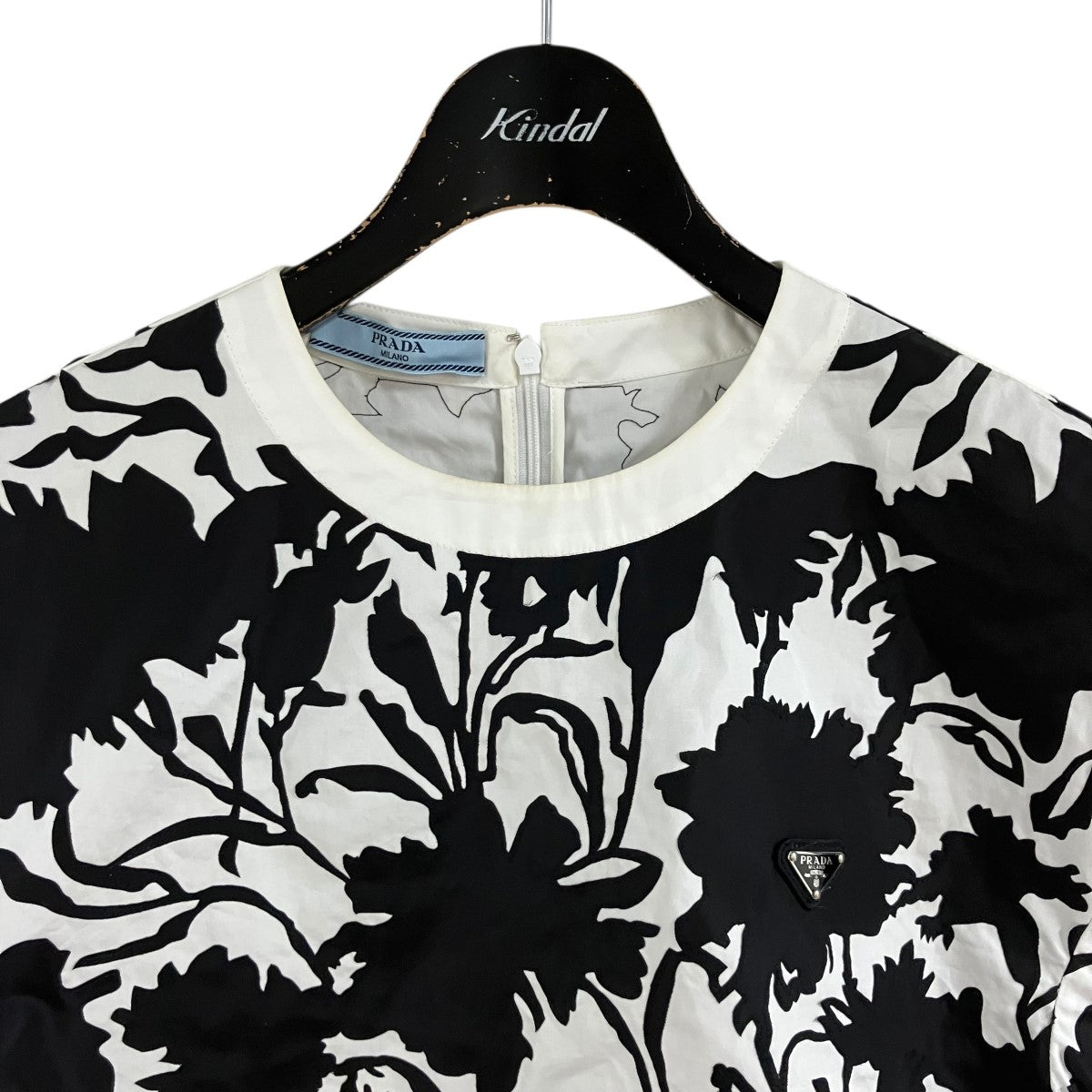 PRADA ロゴプレートシャツ 古着・中古-2枚目のアイテム画像