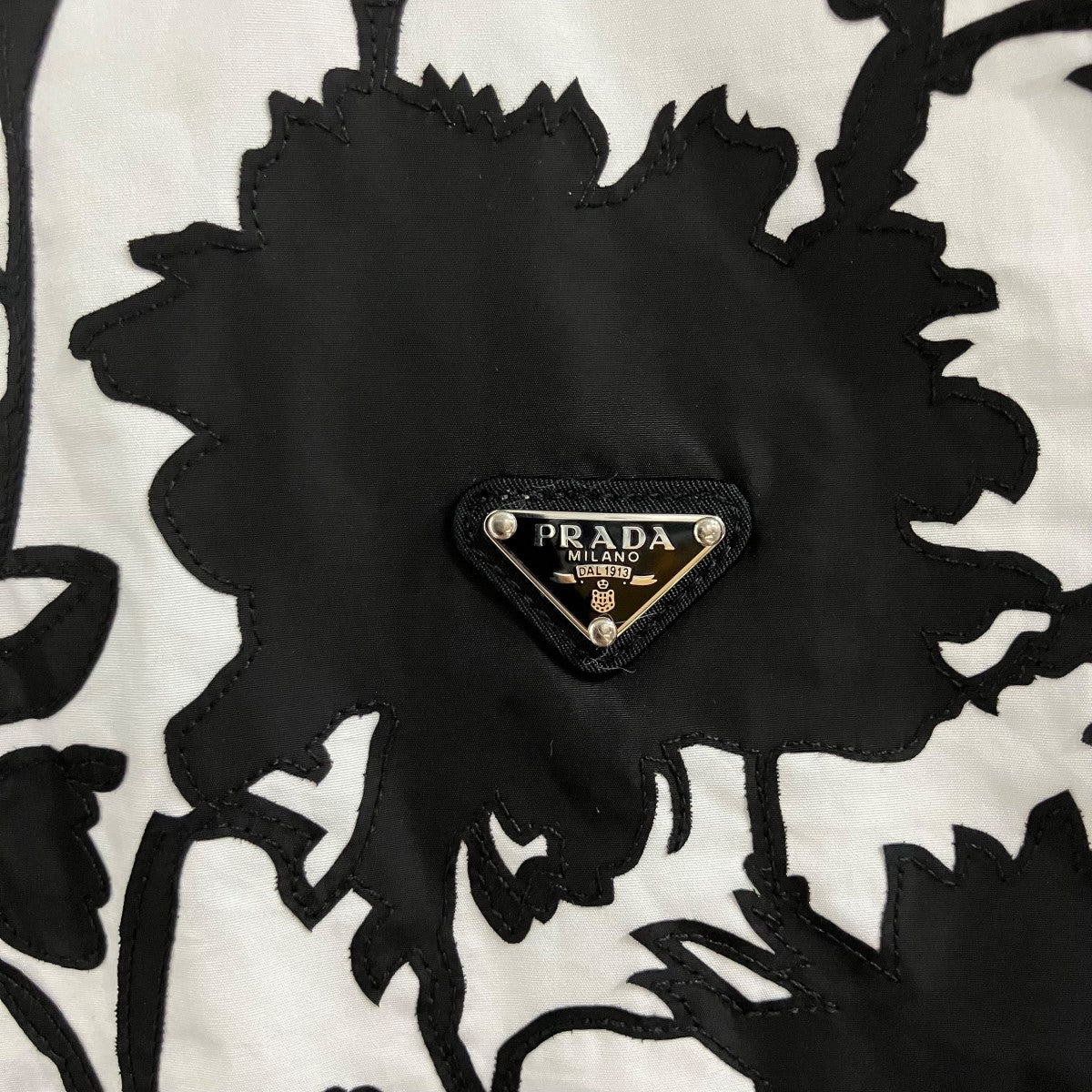PRADA ロゴプレートシャツ 古着・中古-3枚目のアイテム画像