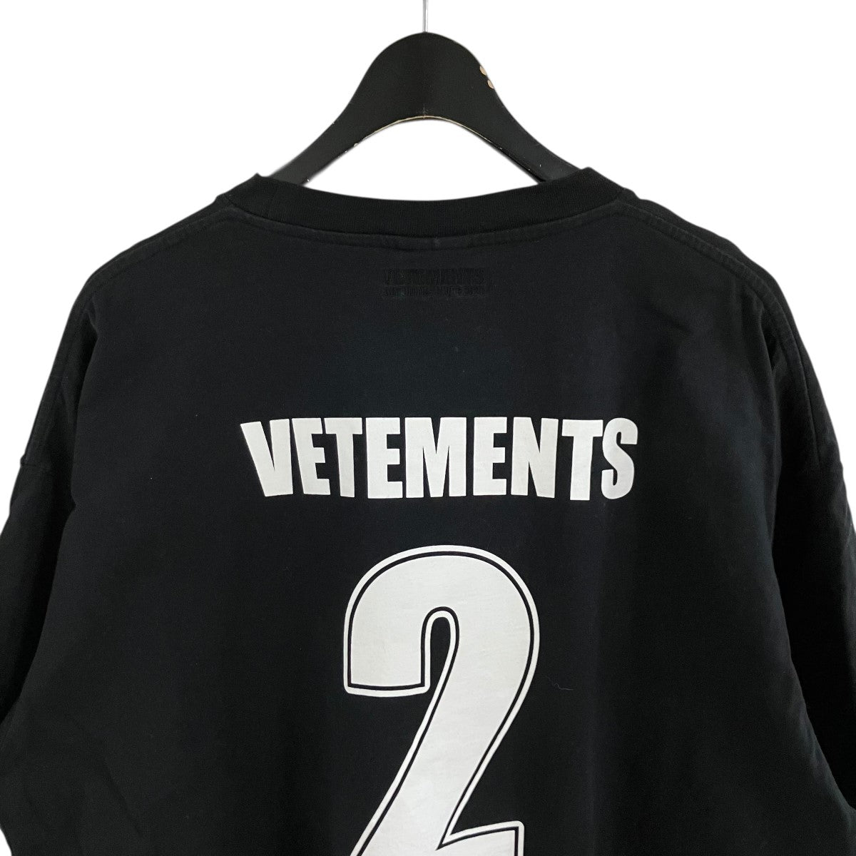 VETEMENTS プラネットナンバーTシャツ 古着・中古-4枚目のアイテム画像