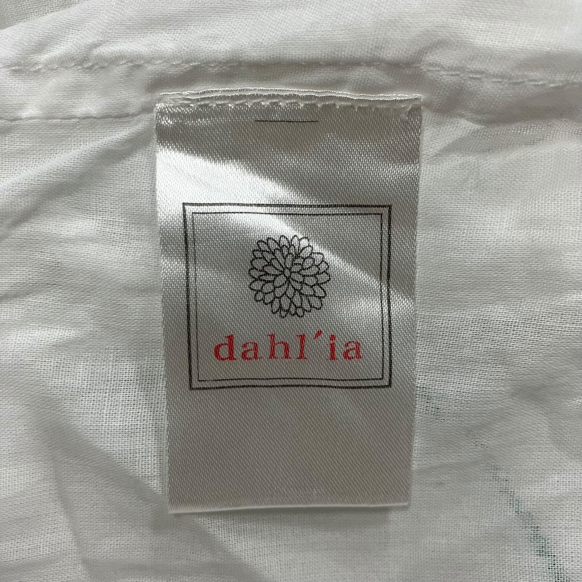刺繍ブラウス